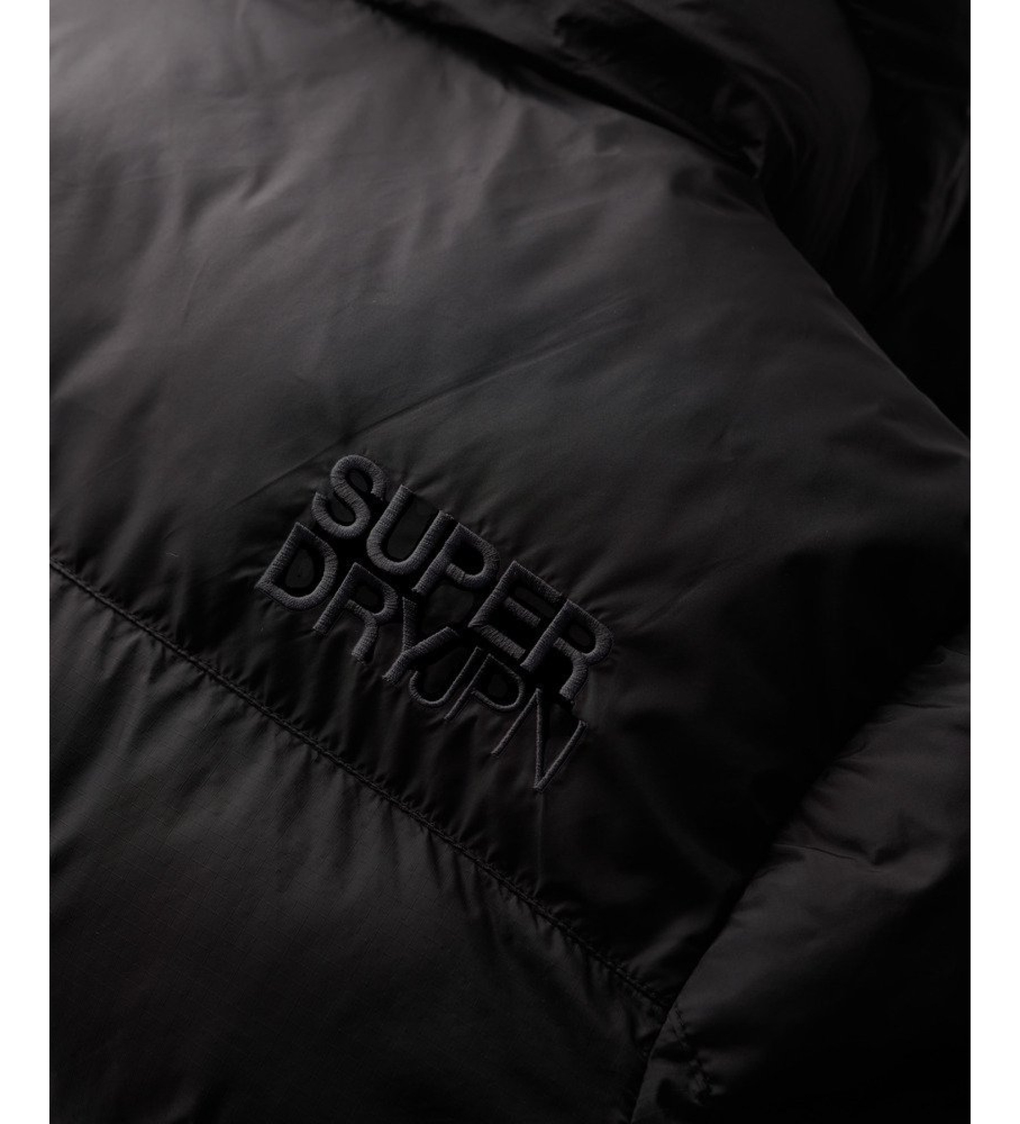 Superdry Pufferjakke sort