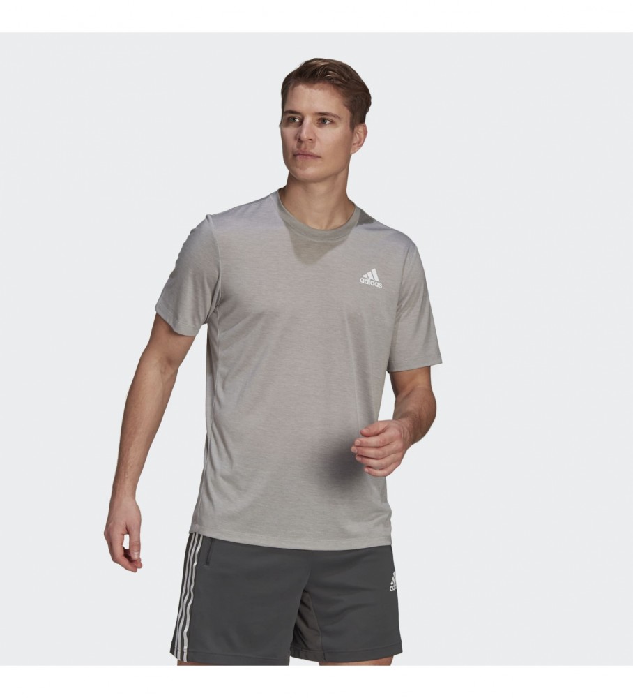 adidas Camiseta Desing To Move Heathered gris