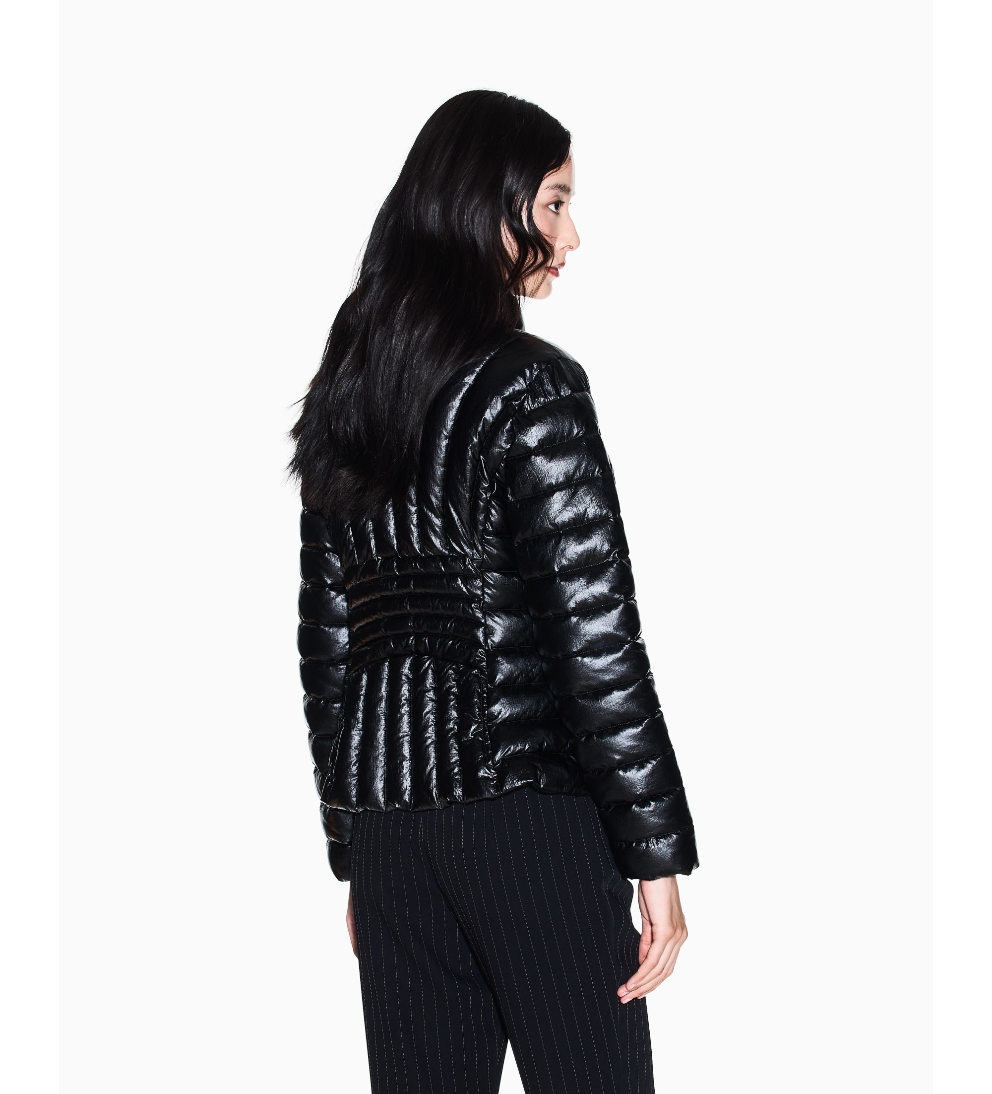A|X Armani Exchange Pikowana kurtka z recyklingowanej folii z czarnym metalicznym efektem