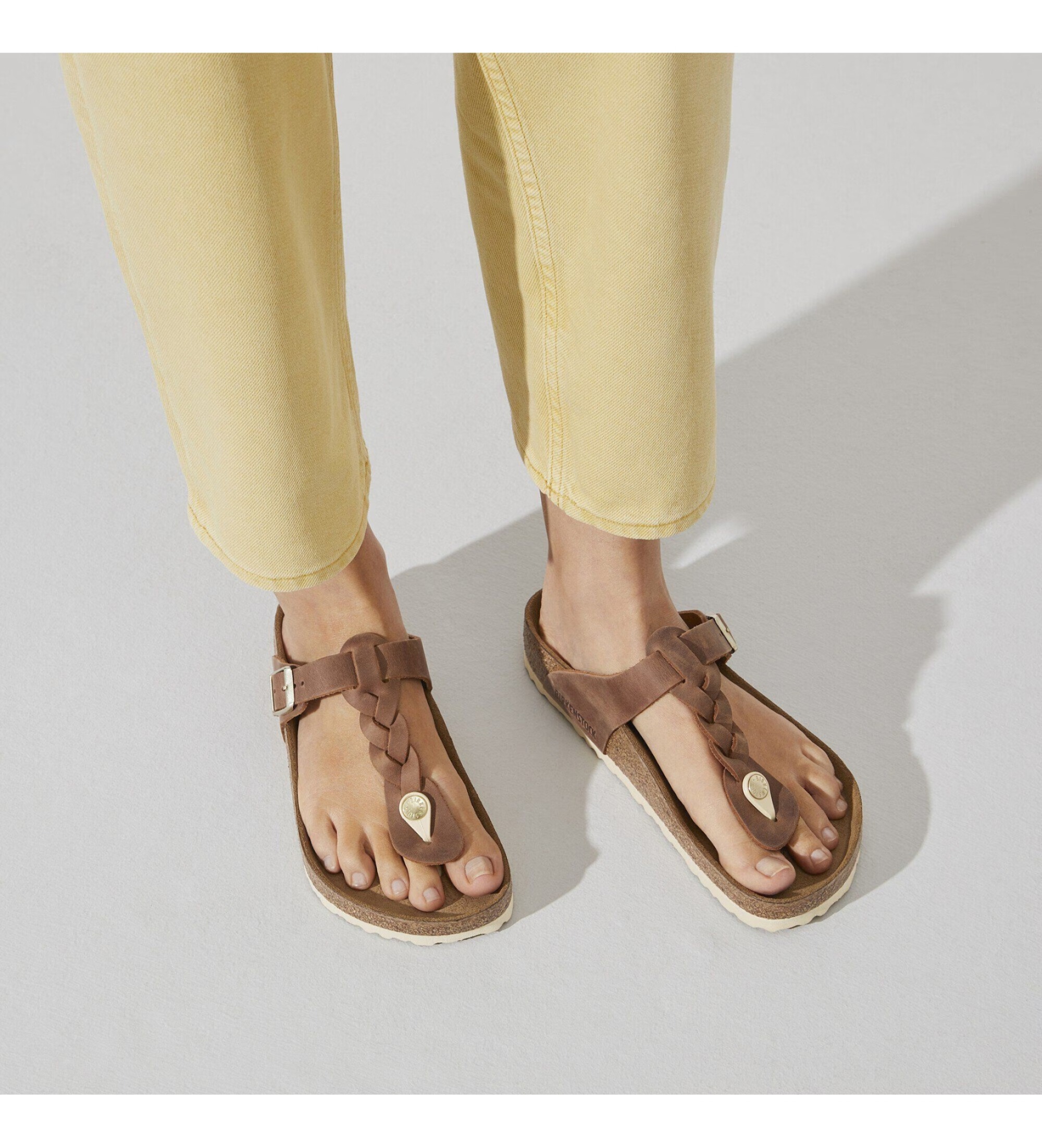 Birkenstock Skórzane sandały Gizeh Braided Oiled (Regularne dopasowanie) brązowe
