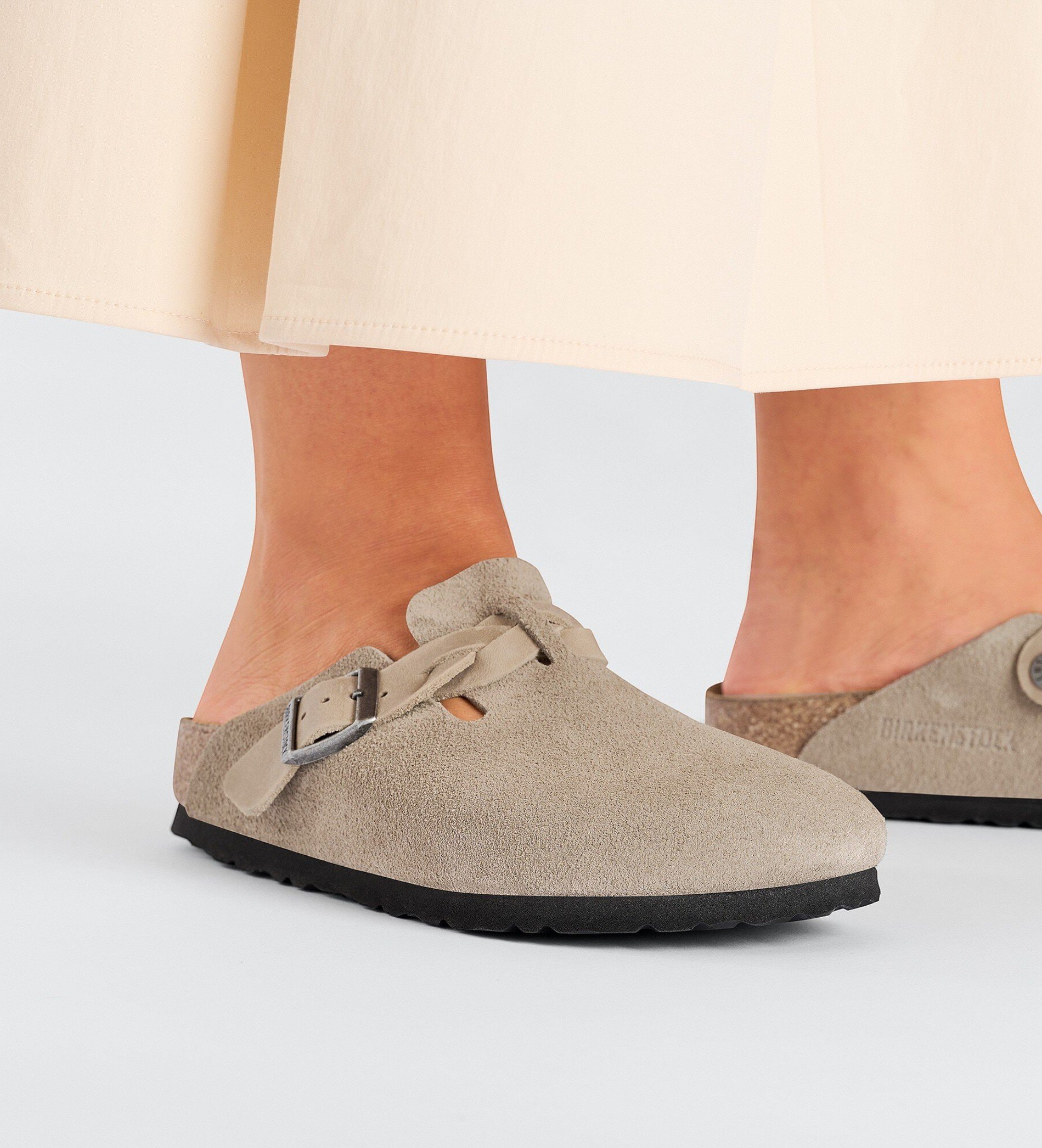 Birkenstock Tamancos de Couro Boston Braided (Ajuste Estreito) taupe