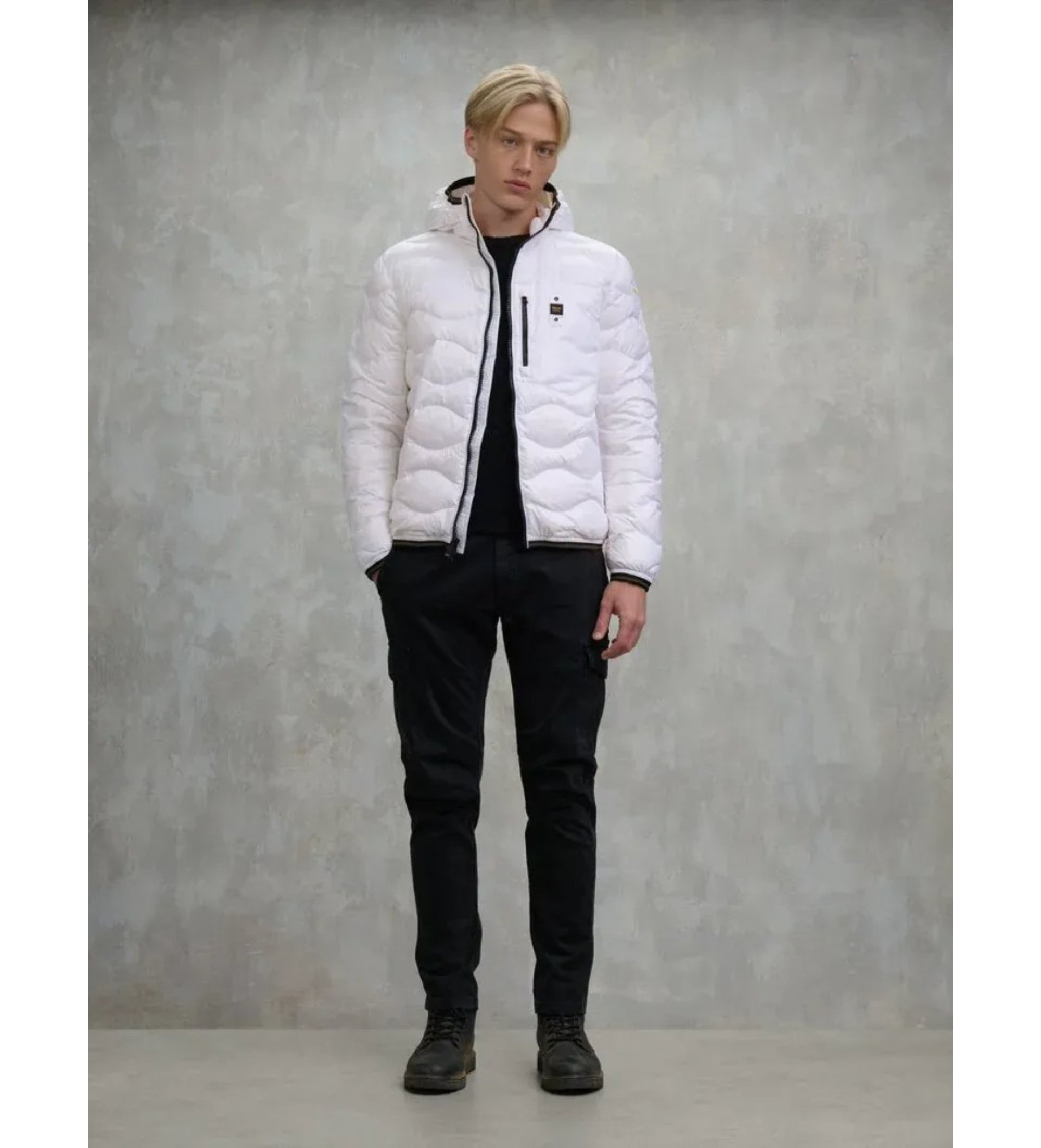 Blauer Wave white wavy jacket