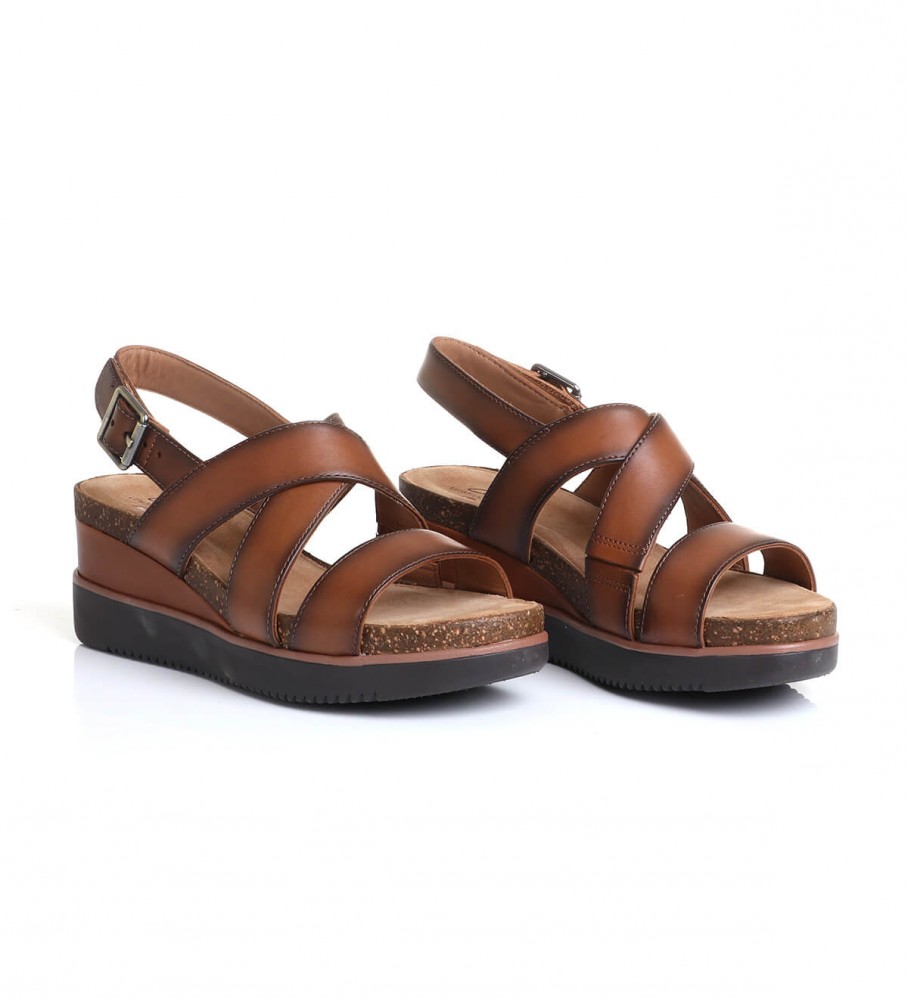 Clarks Sandalias de piel Lizby Cross marrón - Altura cuña 6cm - - Tienda  Esdemarca moda, calzado y complementos - zapatos de marca y zapatillas de  marca