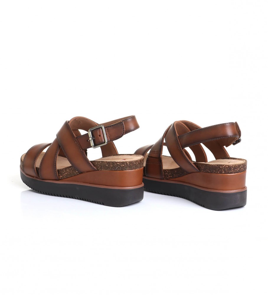 Clarks Lizby Cross leather sandals brown - Height wedge 6cm - Esdemarca  Store fashion, footwear and accessories - best brands shoes and designer  shoes