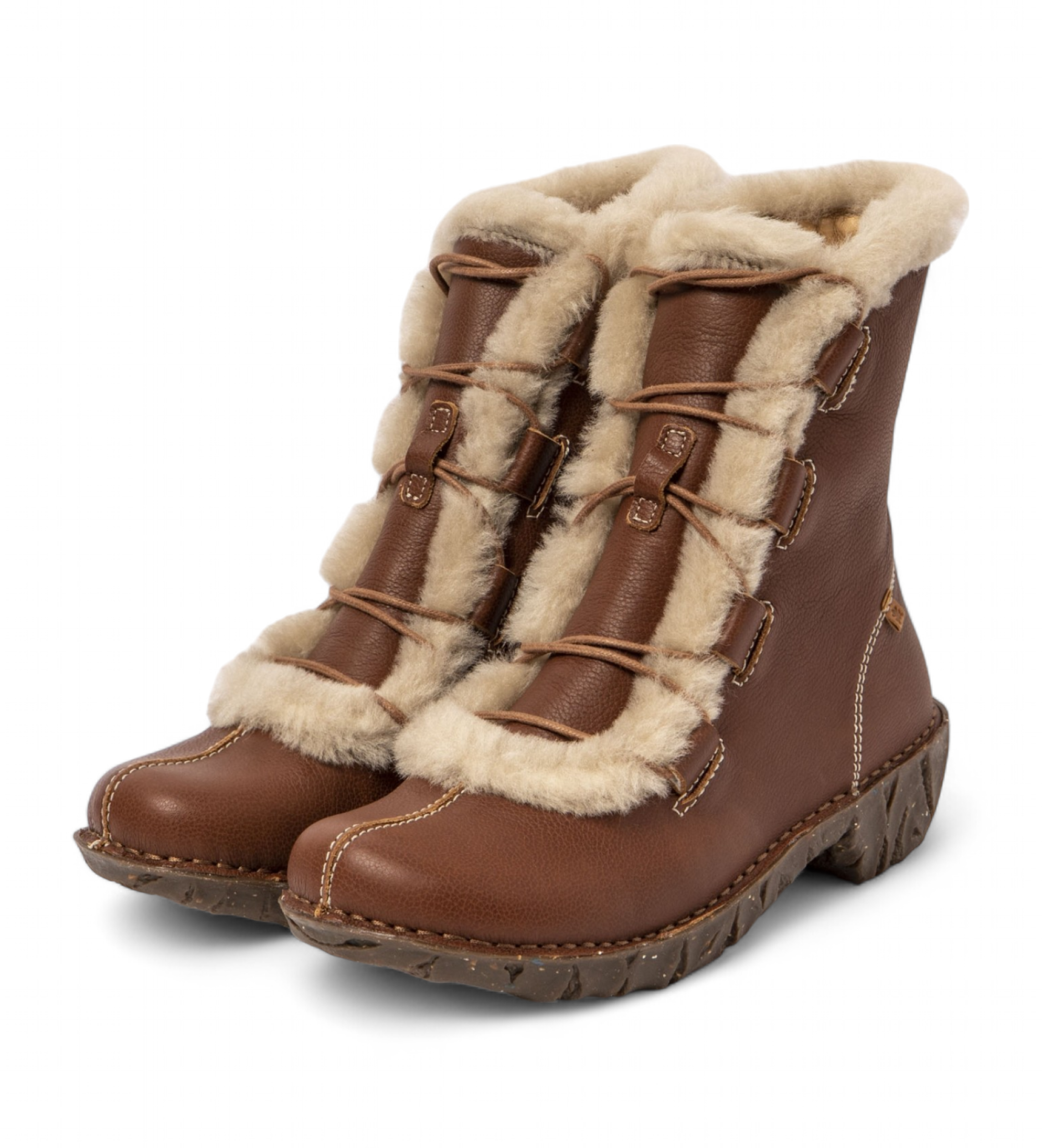 El Naturalista Botins em pele N5414 Yggdrasil castanho