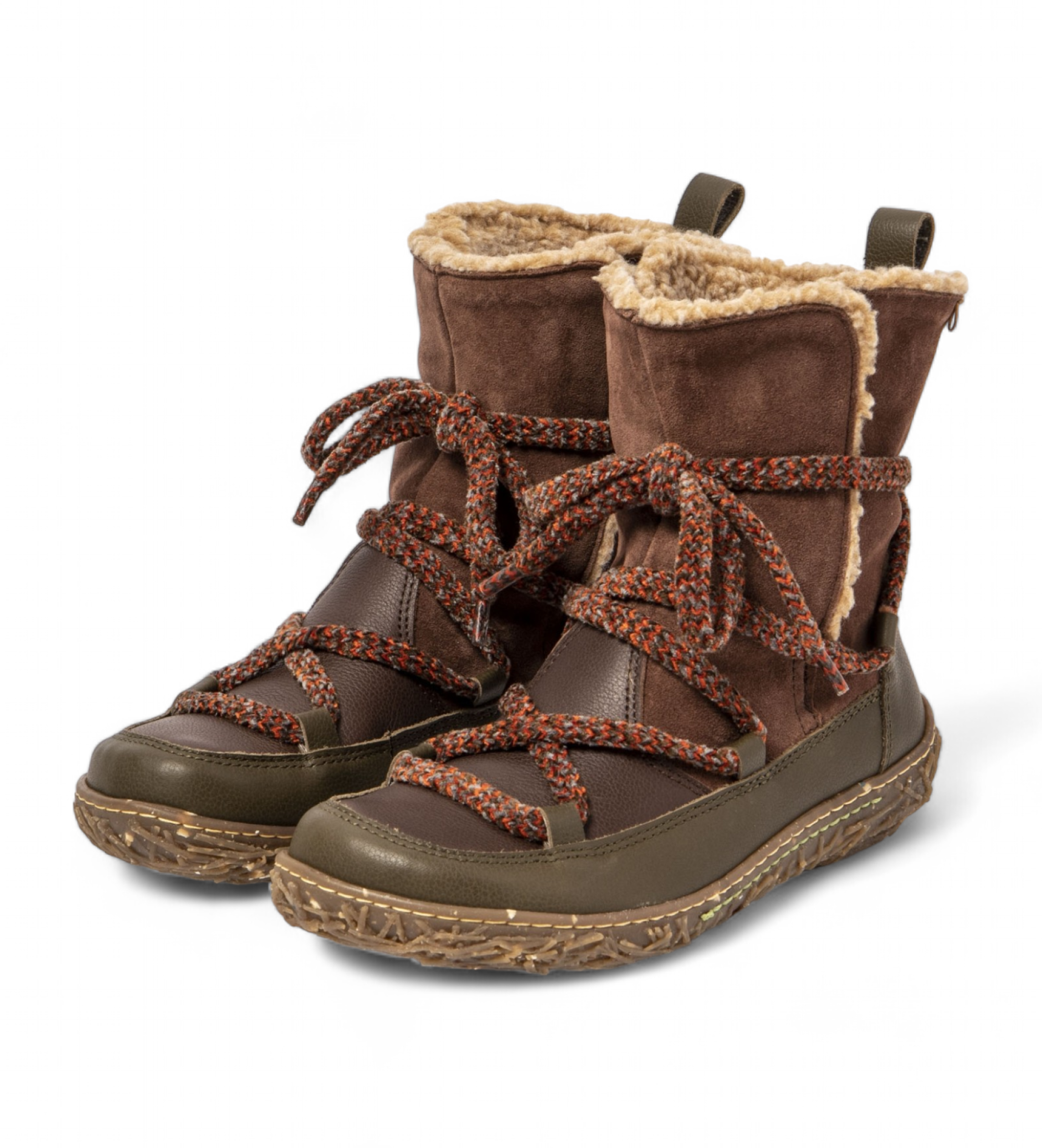 El Naturalista Botins em pele castanha N5455