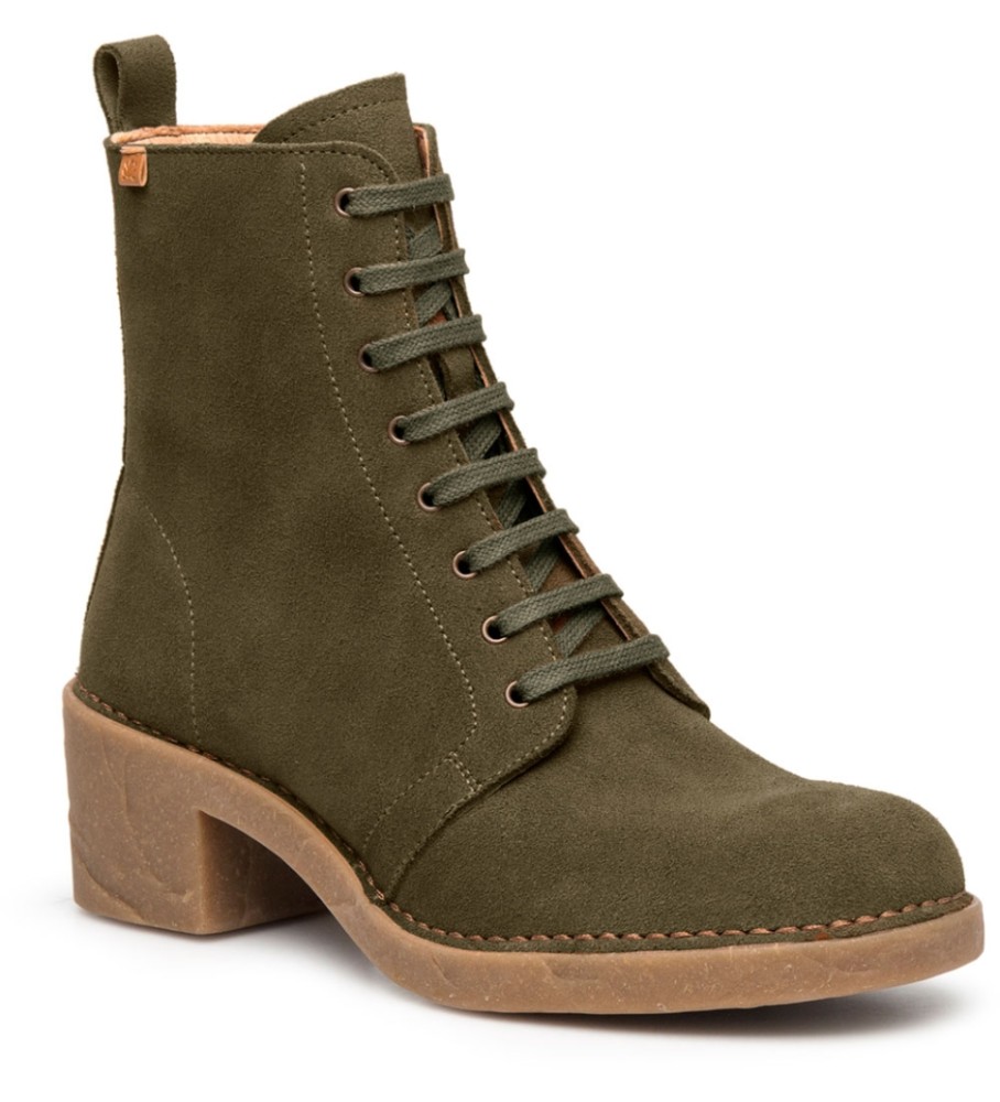 El naturalista lux suede on sale