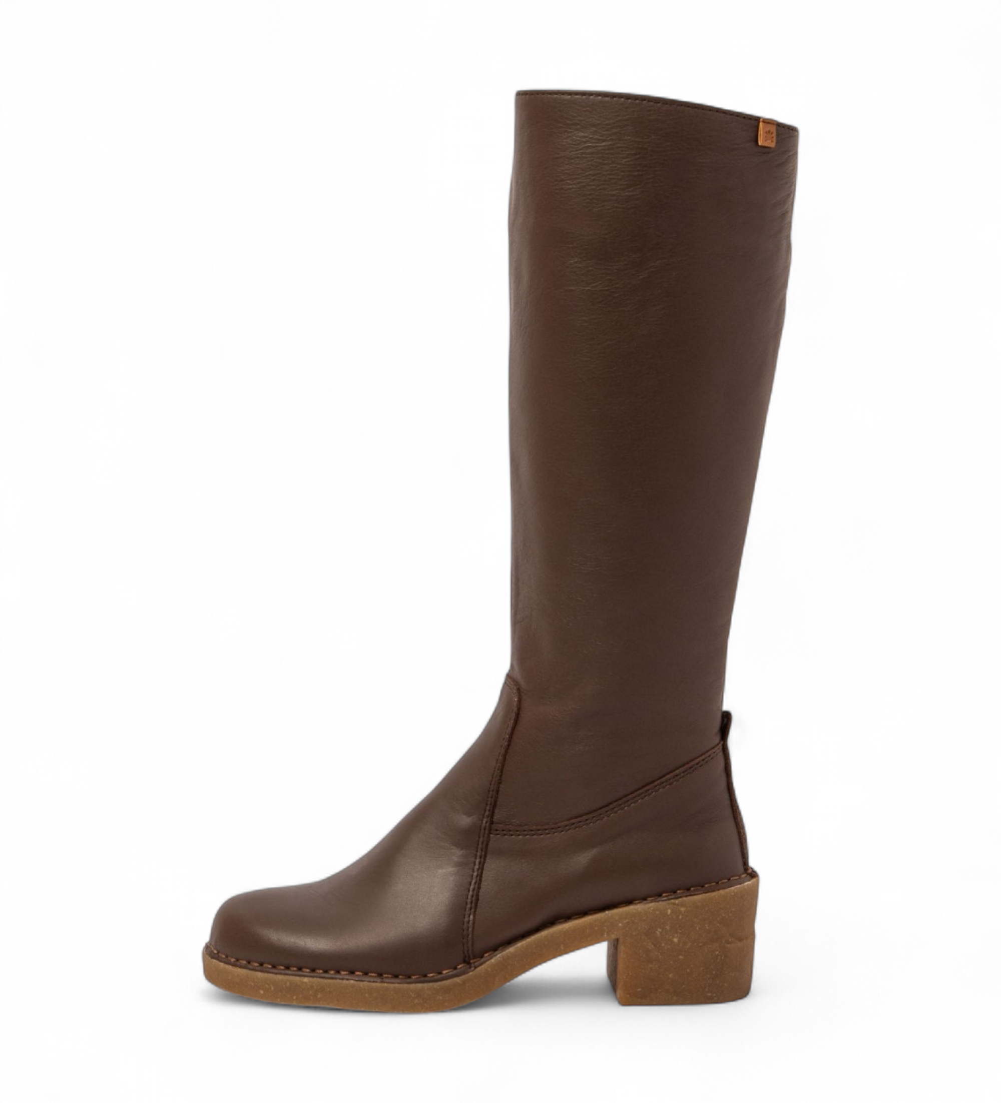 El Naturalista Laarzen N5663S bruin