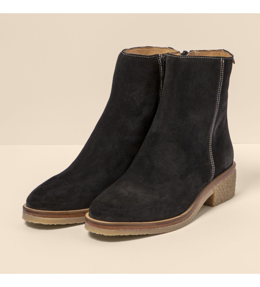 El Naturalista Leather ankle boots N5940 Silk Suede black