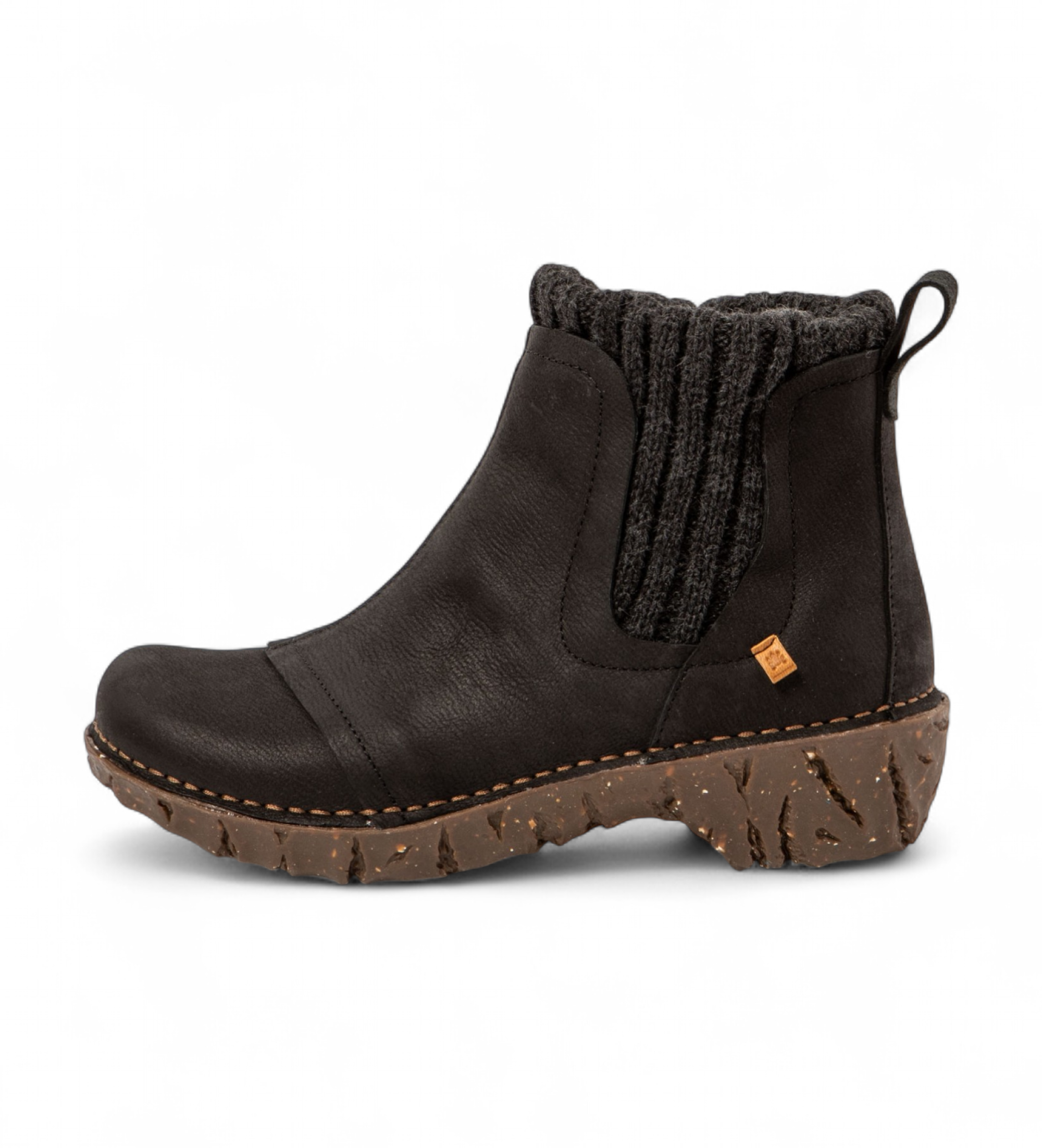 El Naturalista Pleasant leather ankle boots black
