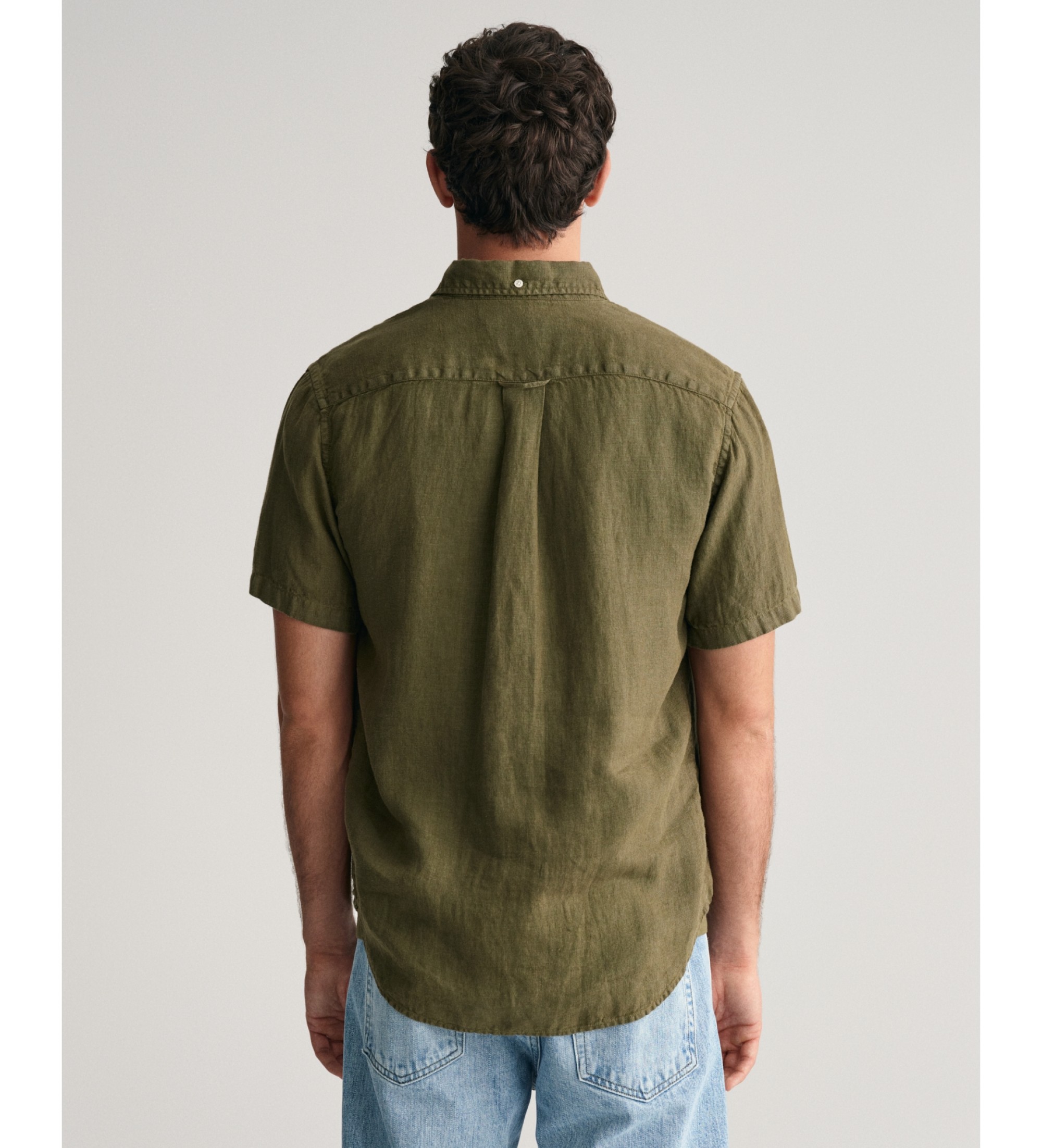 Gant Camisa Regular Fit de manga corta y lino teido en prenda verde
