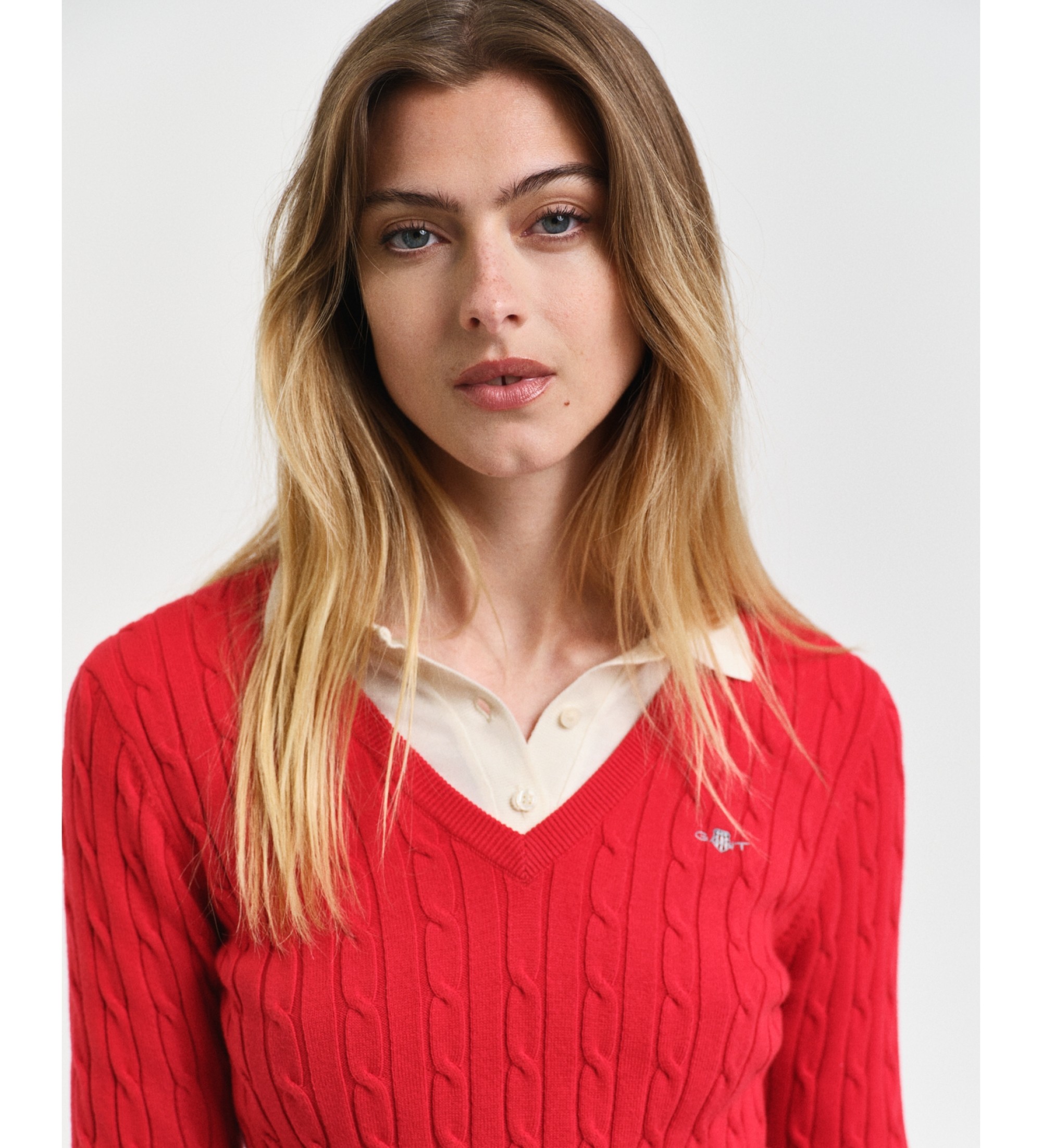 Gant Knitted Eights Strikket pullover med spidshals i stretchbomuld rød