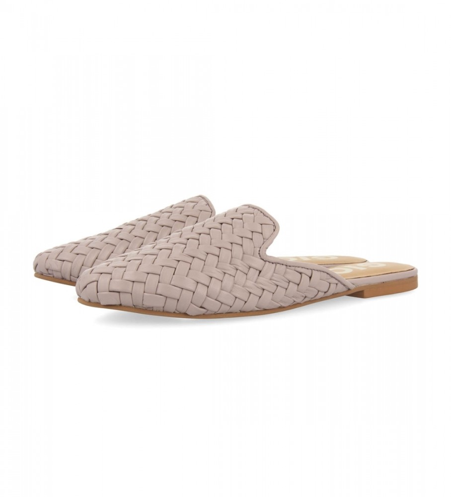 Gioseppo Mauve braided leather slipper