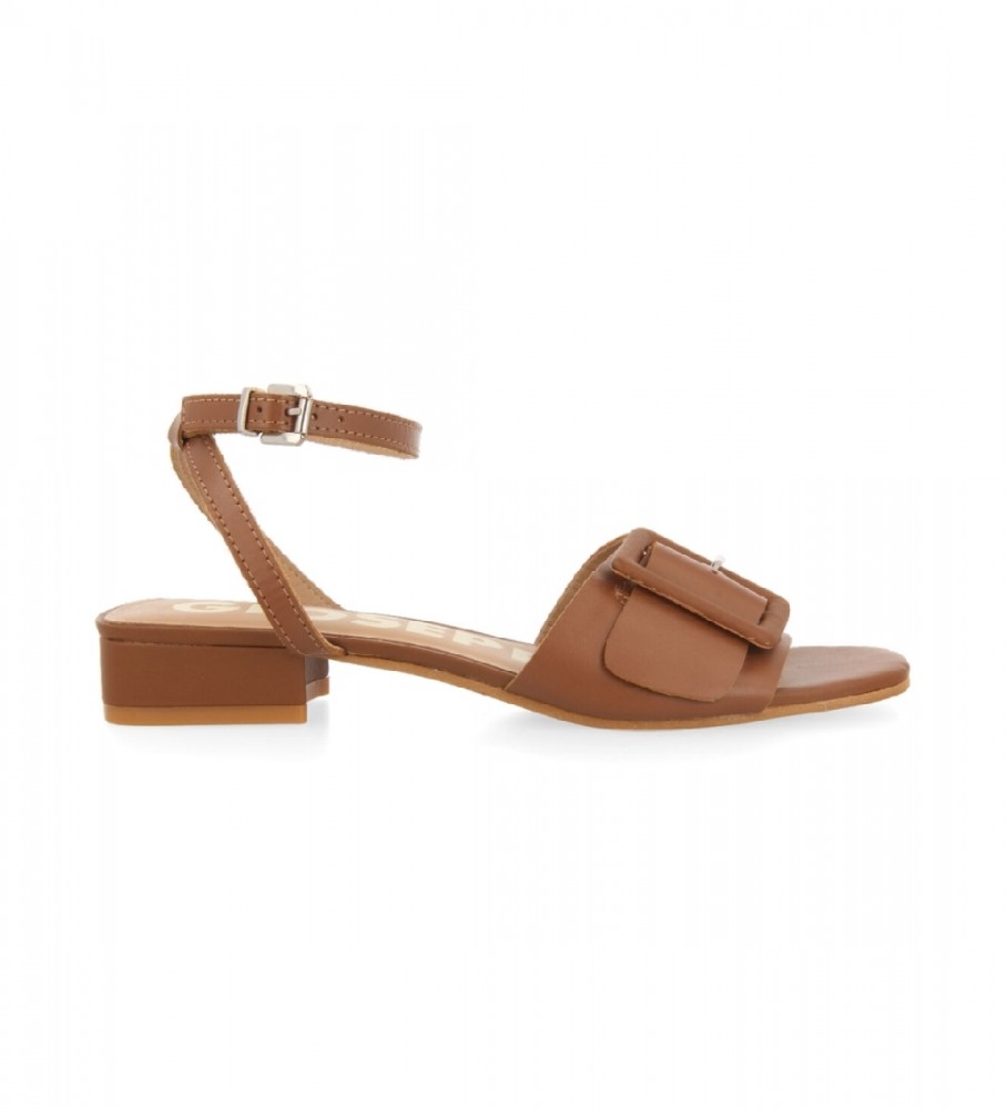 Gioseppo Brown Latrobe leather sandals