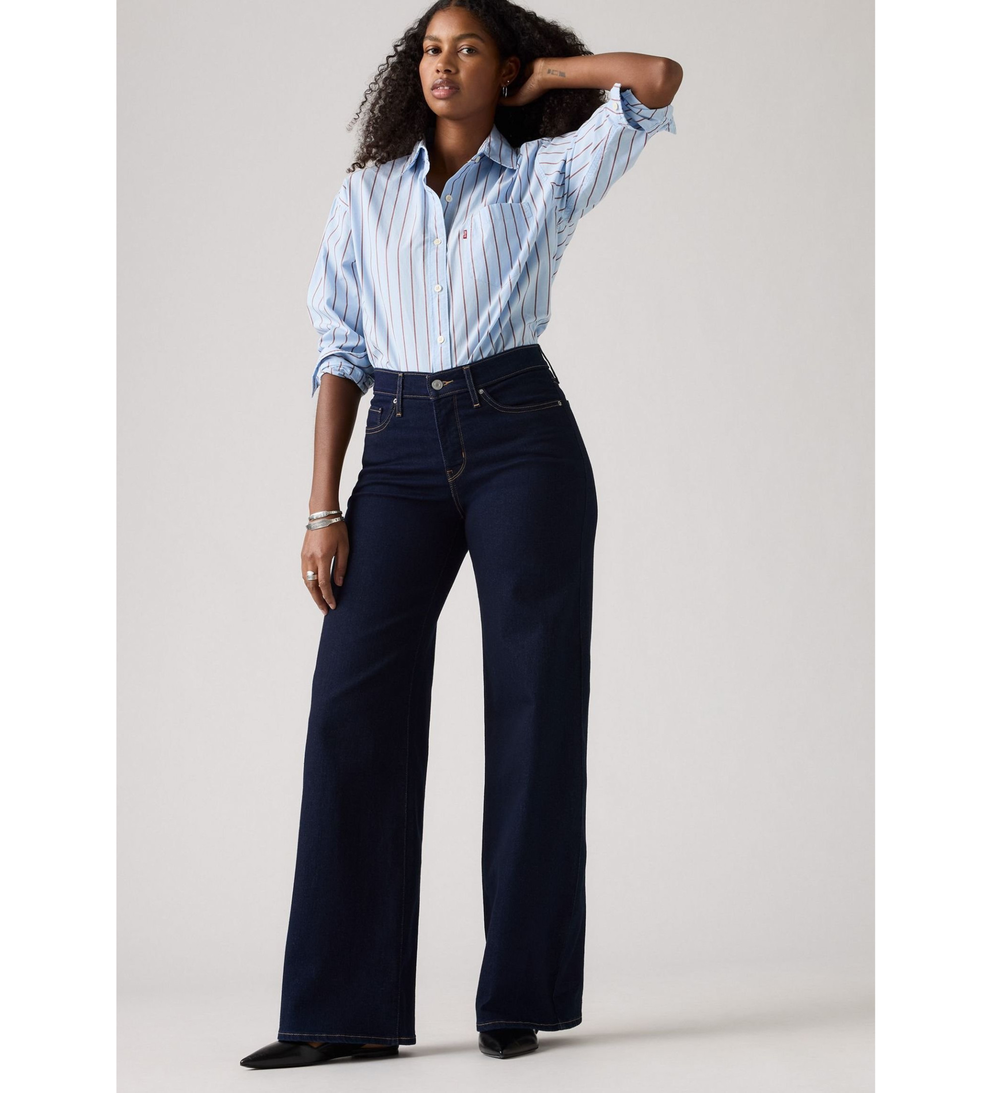 levis-318-shaping-wide-leg-