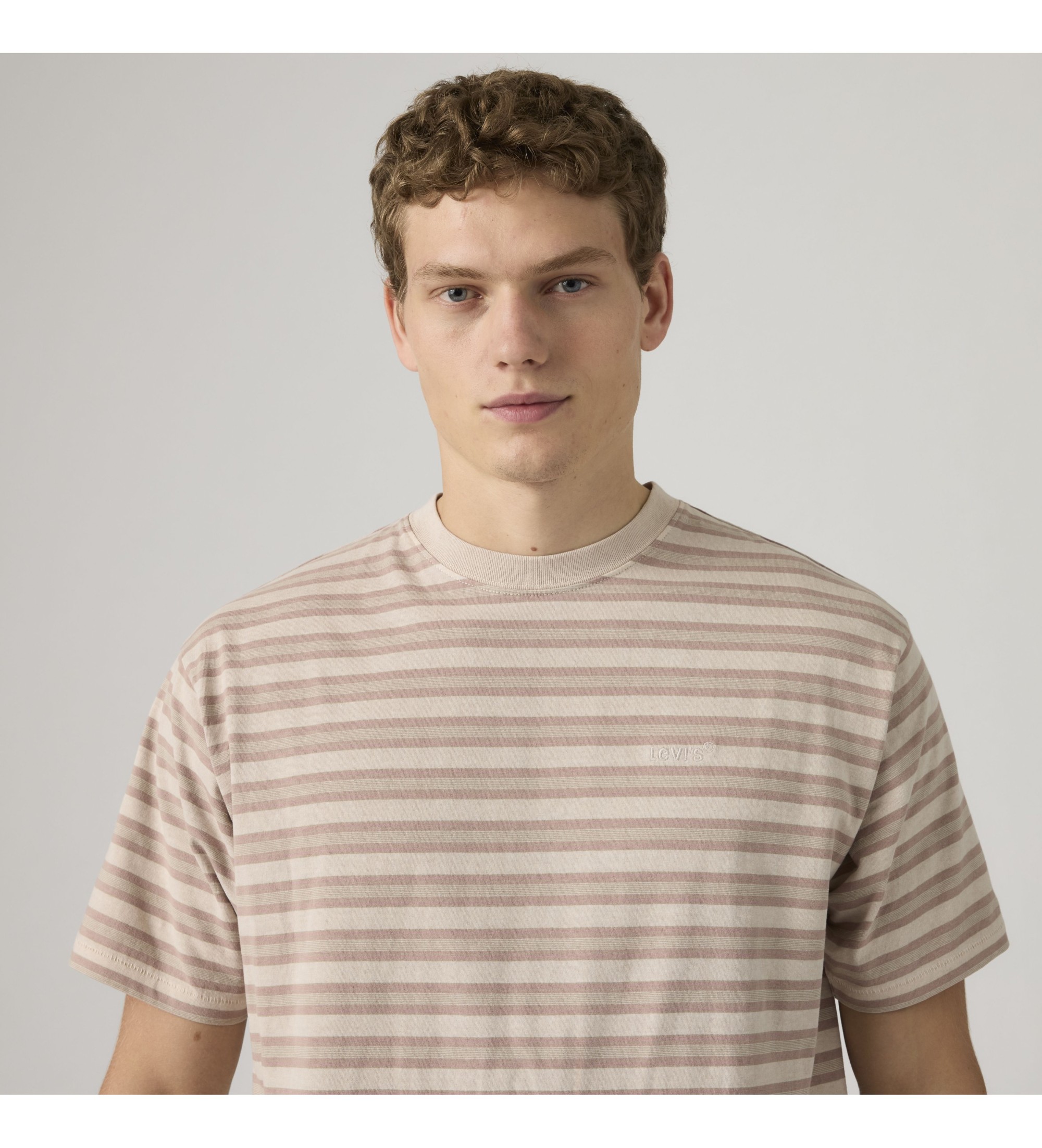 Levi's Red Tab Vintage beige t-shirt