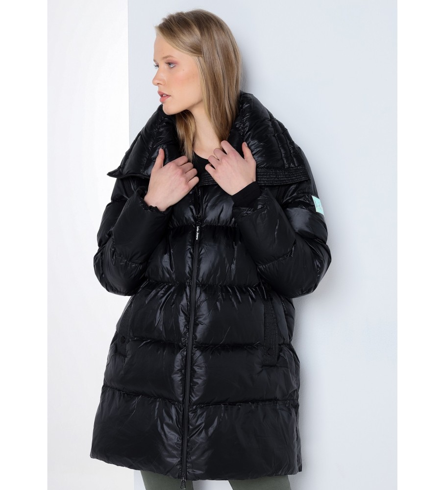 Lois Black puffer quilted coat