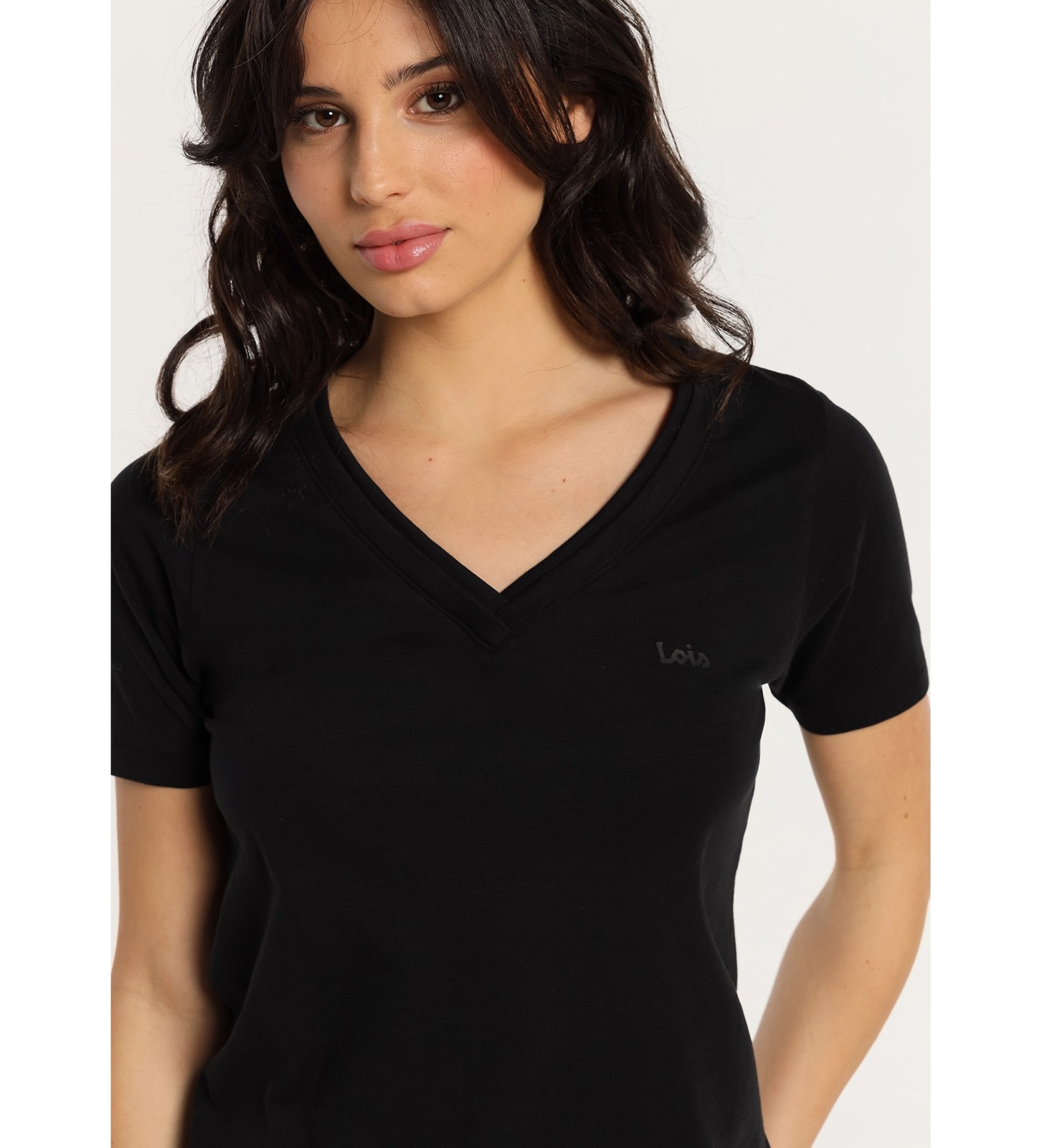 Lois Jeans Basic short-sleeved T-shirt with double V-neck rib collar black