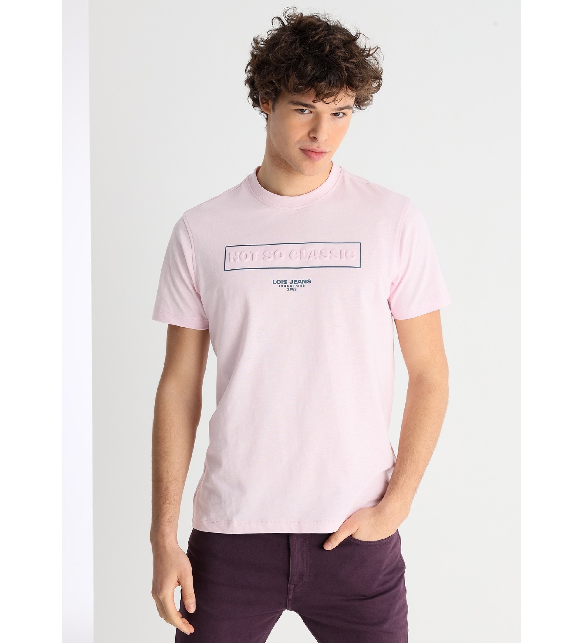 Lois Jeans Short sleeve t-shirt with pink embossed graphics