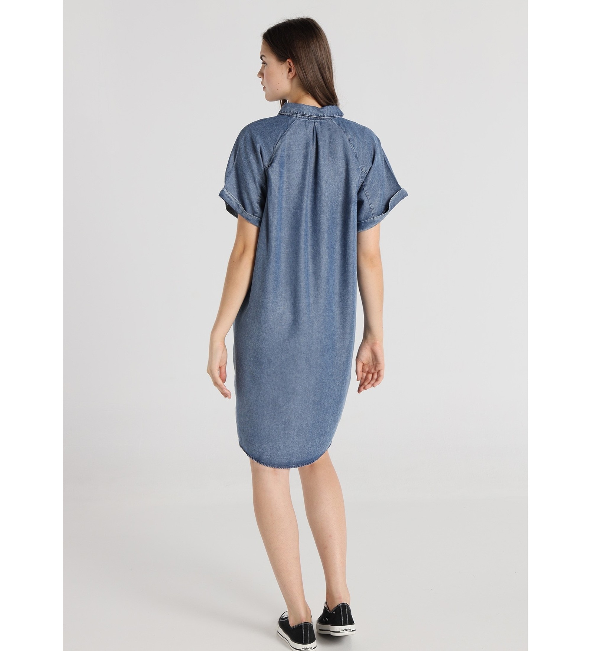 Lois Jeans Kortrmet skjortekjole med bl plisseringer