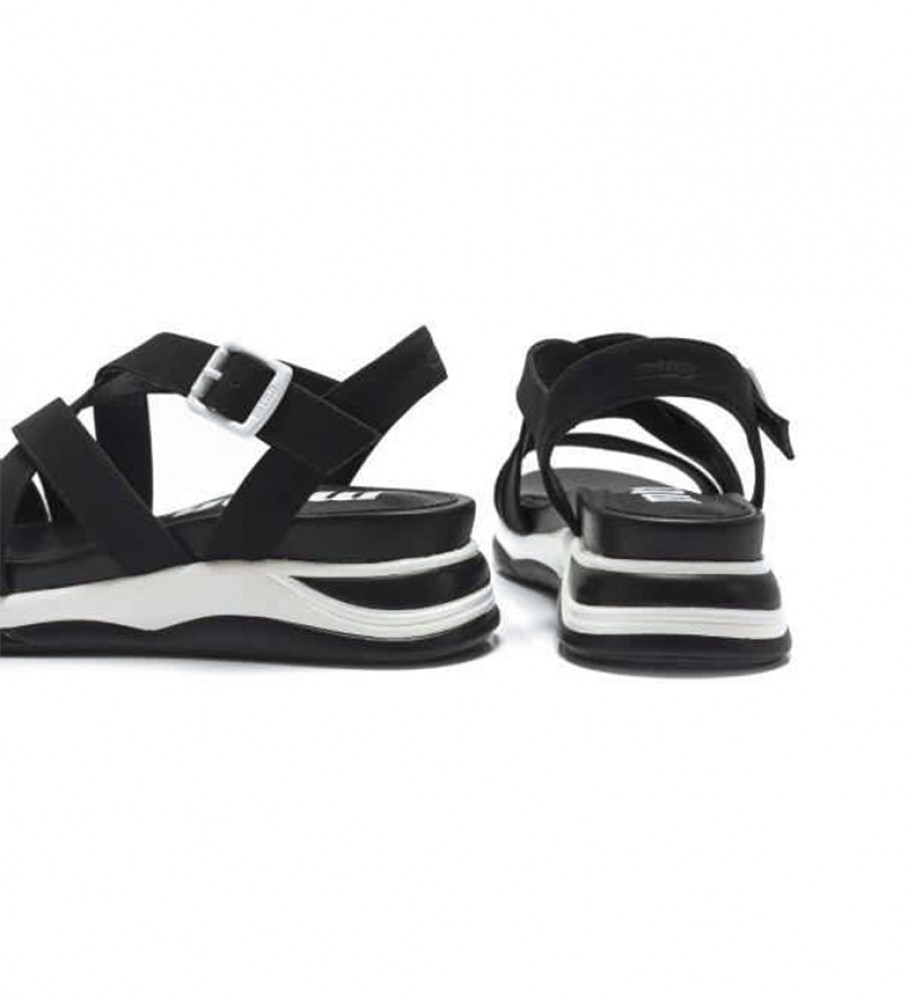 Mustang Sandalias Hikking negro - Tienda Esdemarca moda, calzado y  complementos - zapatos de marca y zapatillas de marca