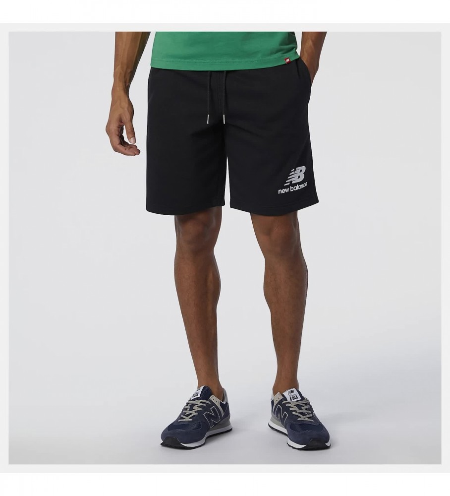 New Balance Shorts NB Essentials Stacked Logo negro