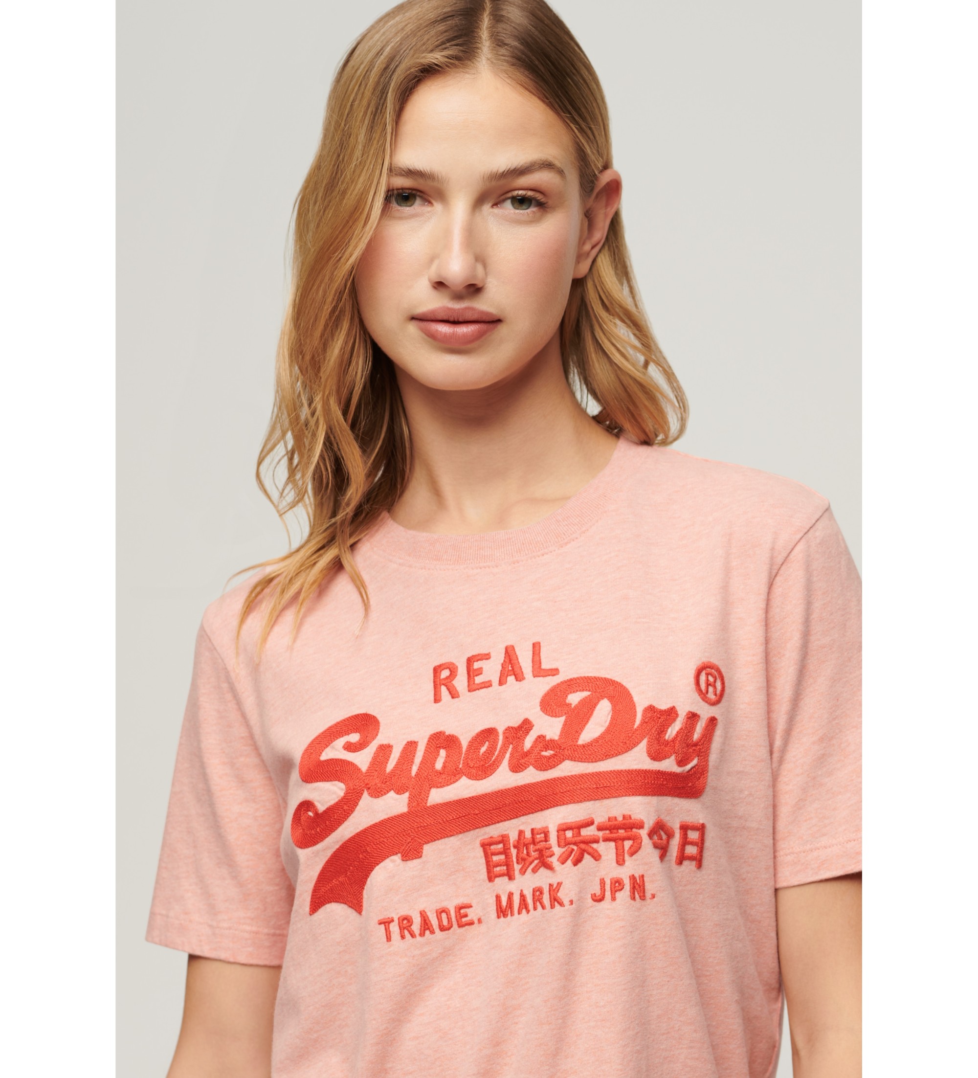 Superdry T-Shirt mit rosa gesticktem Vintage-Logo