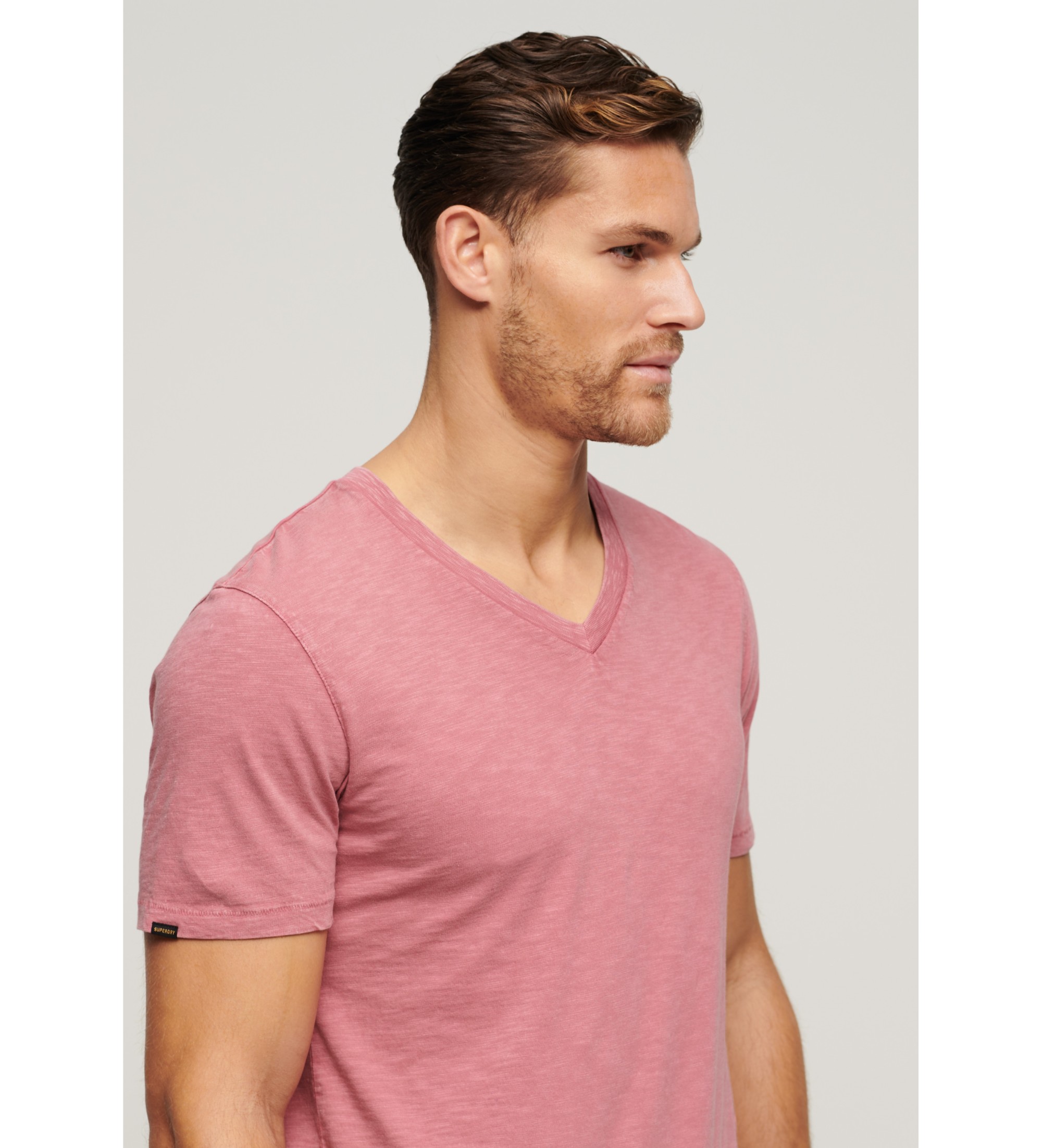Superdry T-shirt fiammata rosa con scollo a V