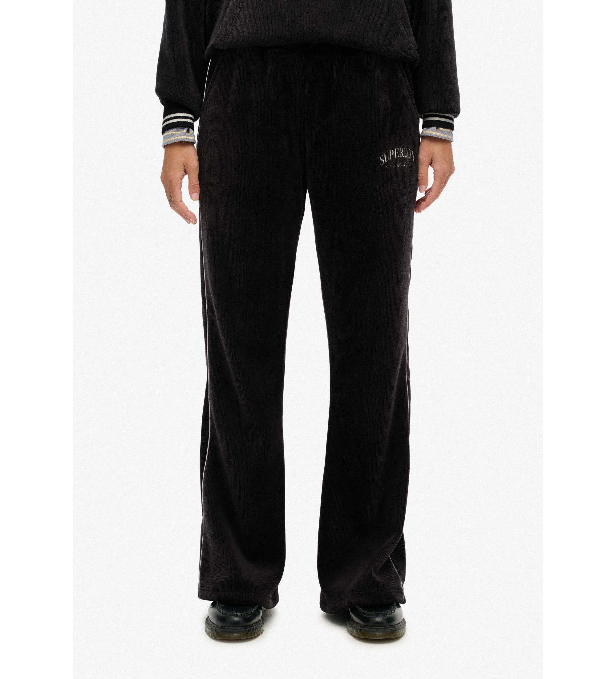 Superdry Country Club Velour Straight Trousers sort Superdry Country Club Velour Straight Trousers sort