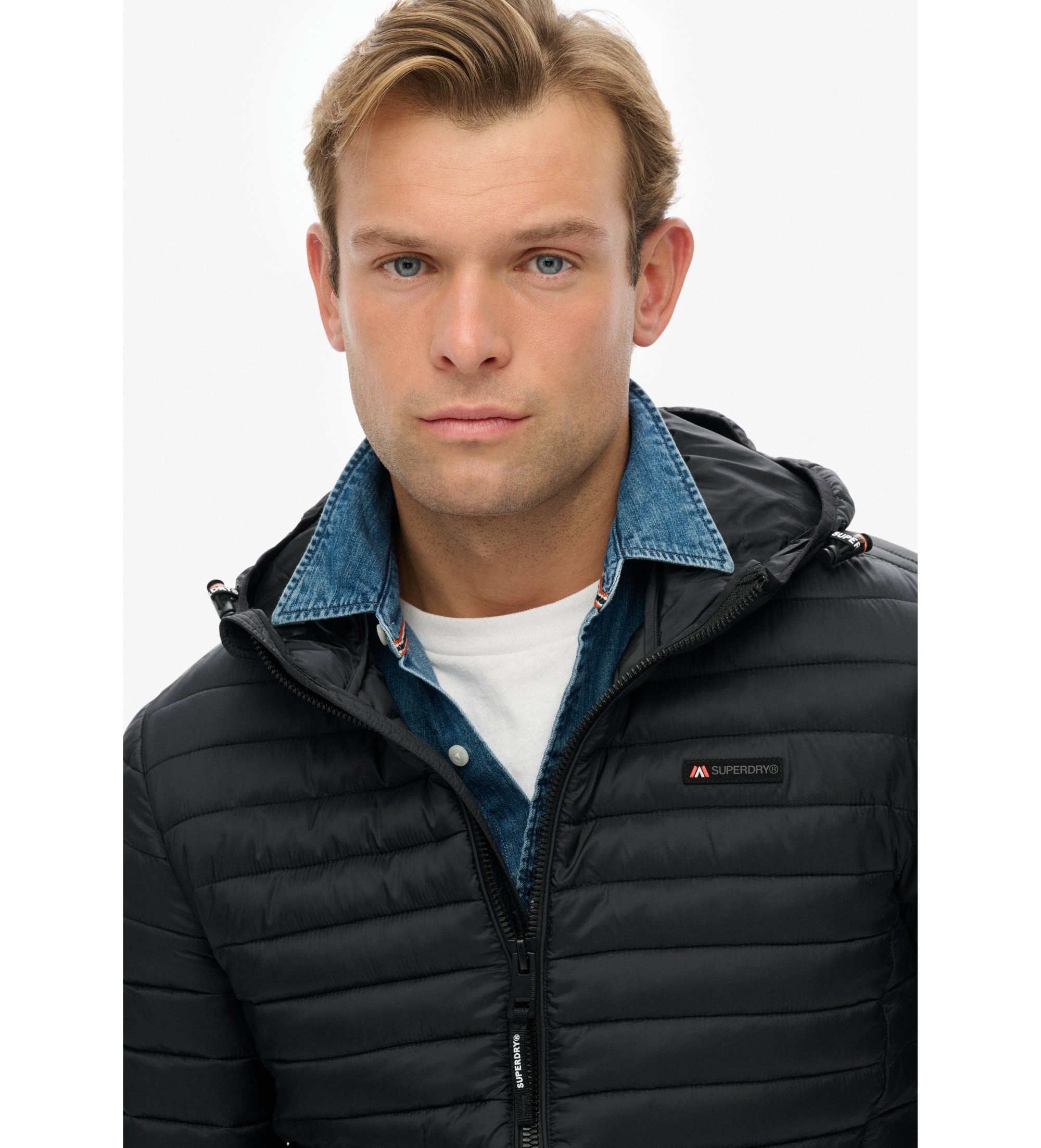 Superdry Fuji Lite Jacke mit Kapuze schwarz Superdry Fuji Lite Jacke mit Kapuze schwarz