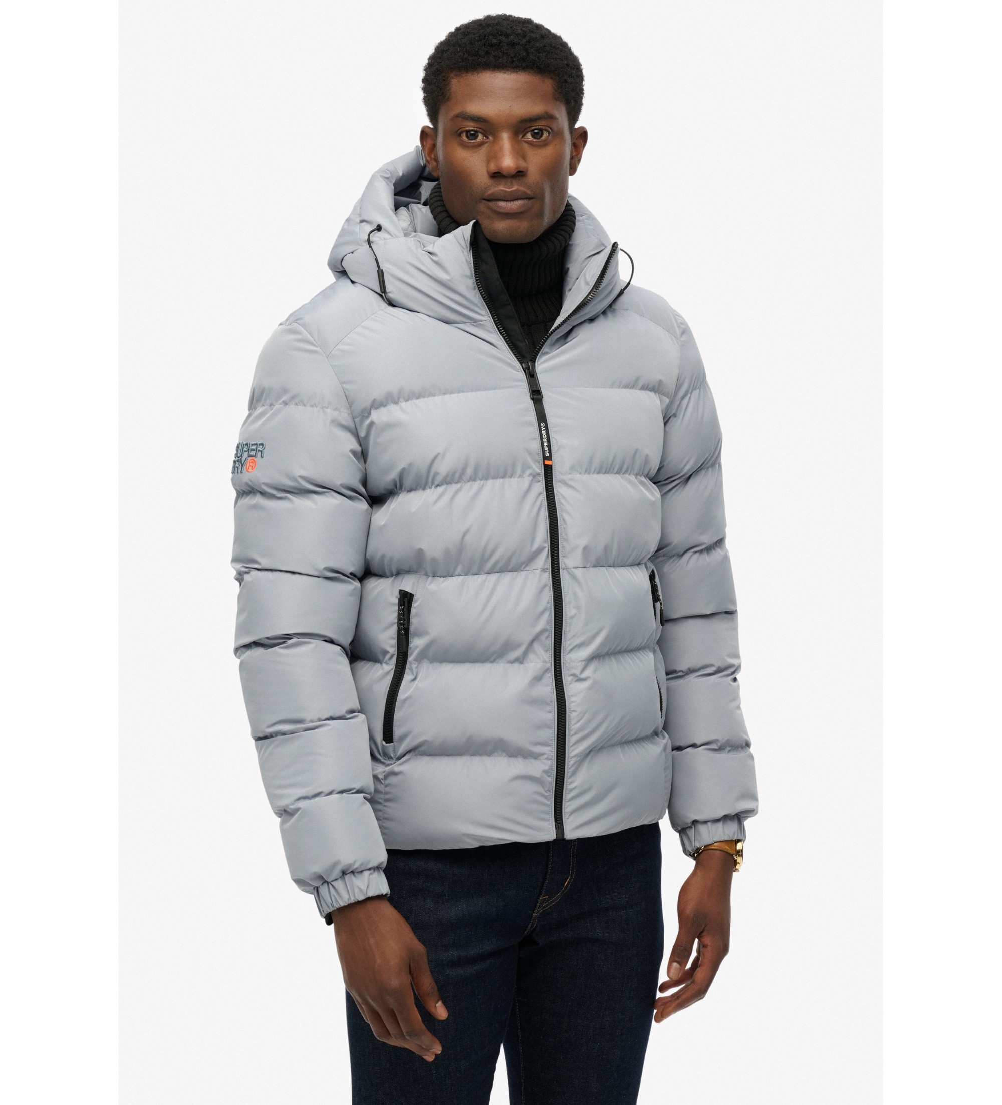 Superdry Sport-Pufferjacke mit Kapuze grau Superdry Sport-Pufferjacke mit Kapuze grau
