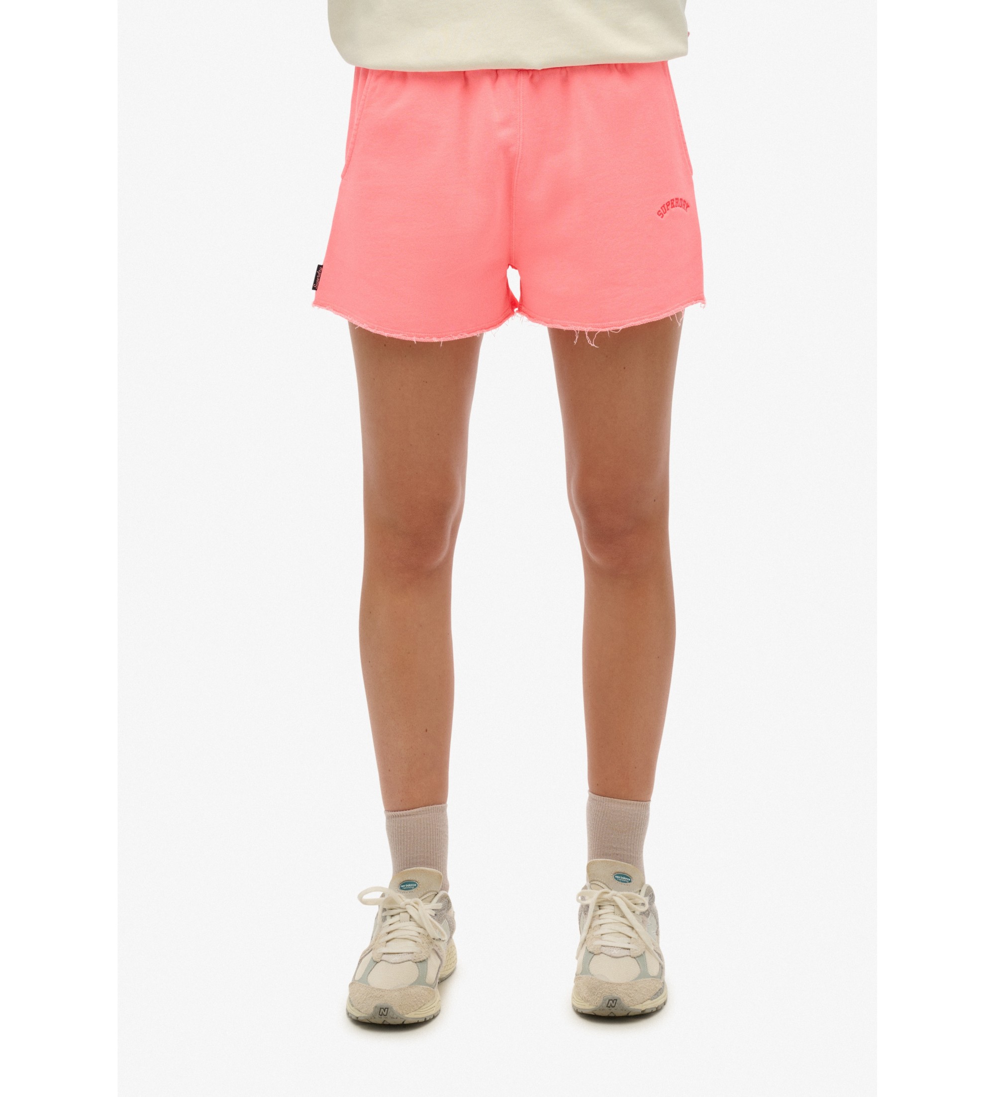 Superdry Bistvene koralno obarvane kratke hlače