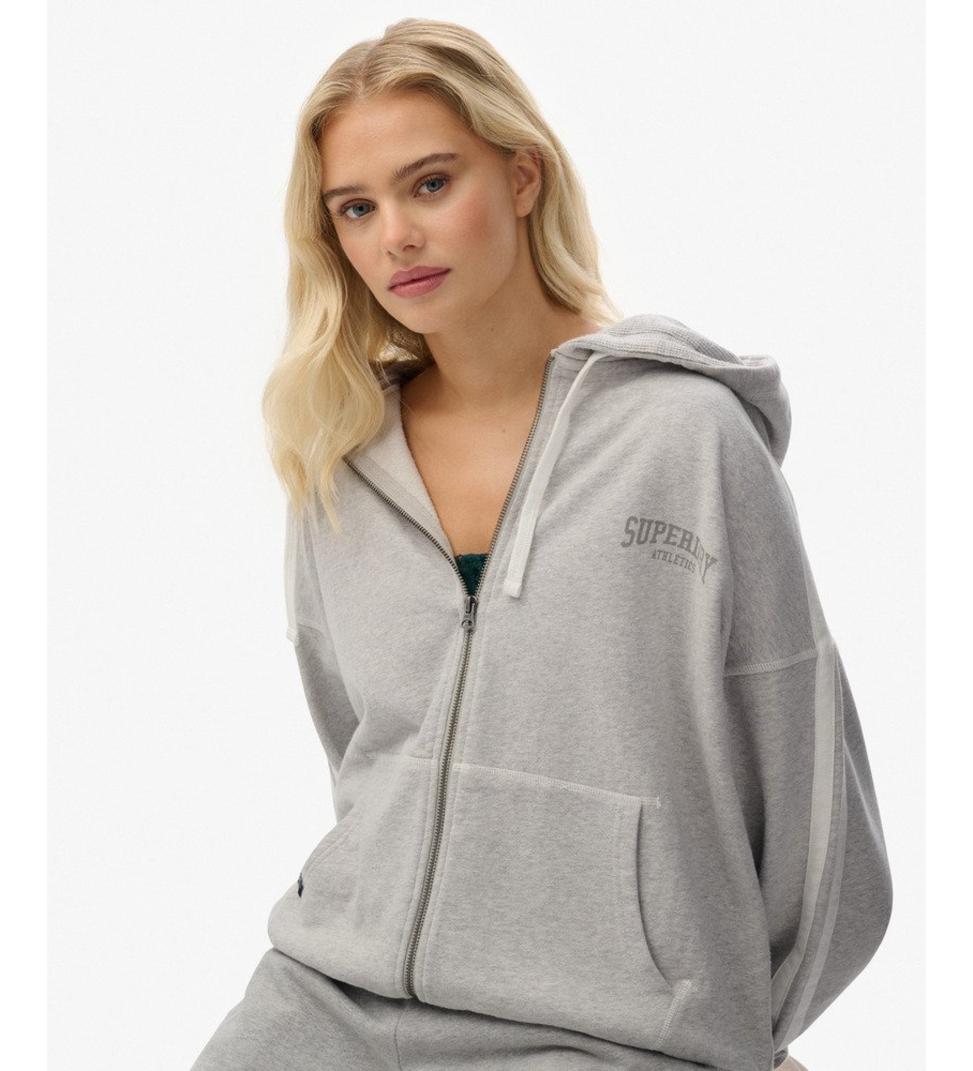 Superdry Felpa con zip rilassata Athletic Essentials grigia Superdry Felpa con zip rilassata Athletic Essentials grigia