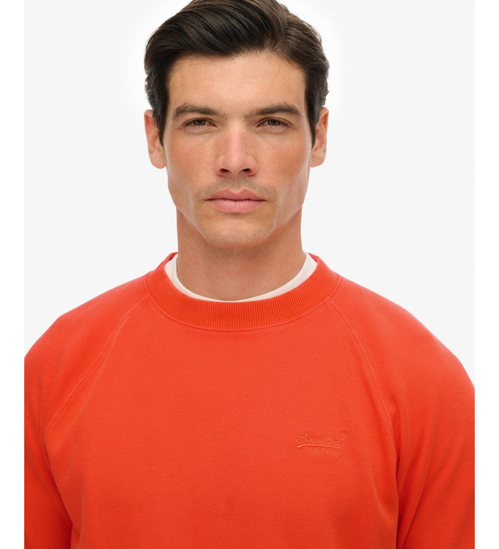 Superdry Essential Logo Raglan Sweatshirt orange Superdry Essential Logo Raglan Sweatshirt orange