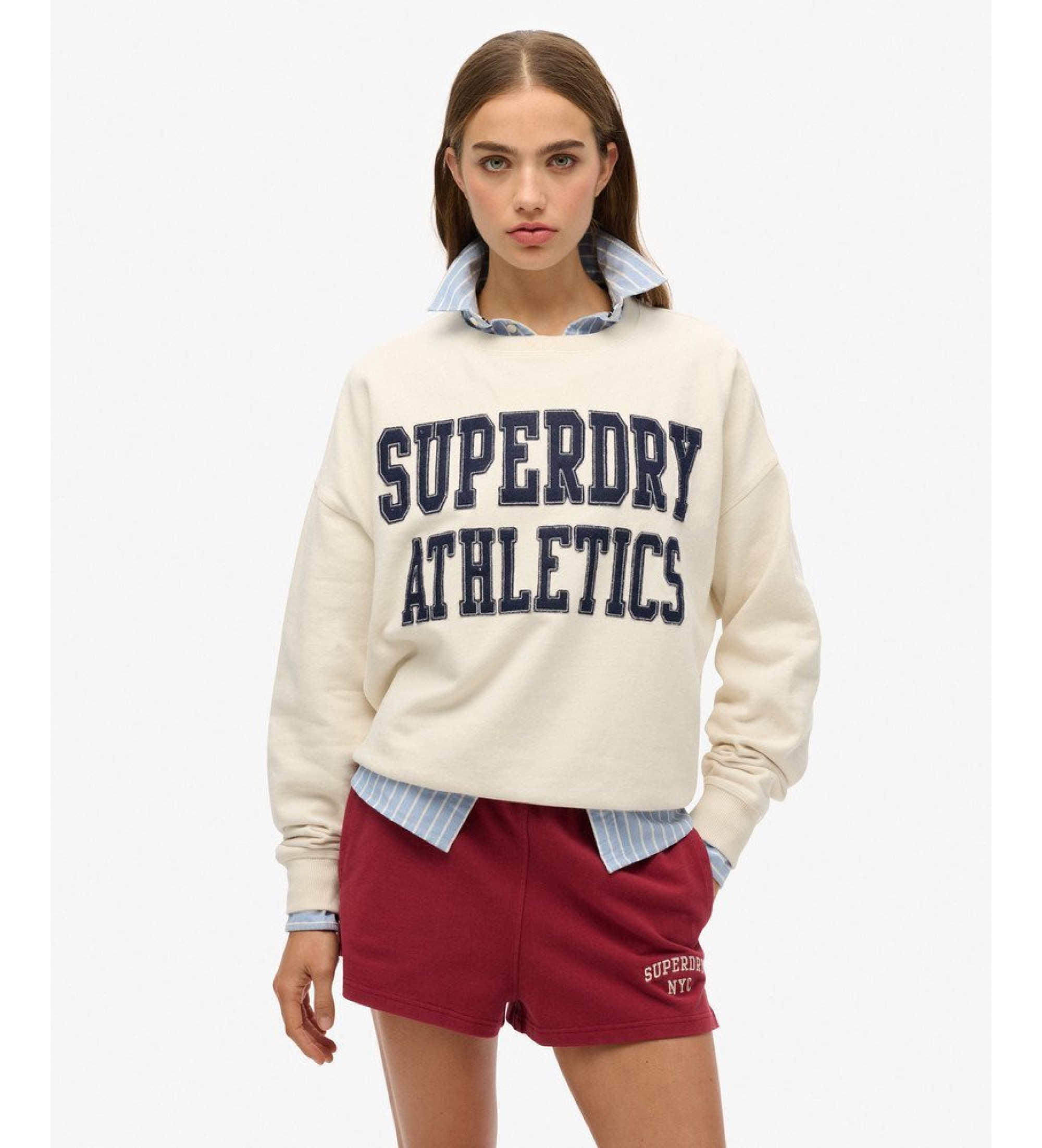 Superdry Felpa beige con applicazioni rilassate Superdry Felpa beige con applicazioni rilassate
