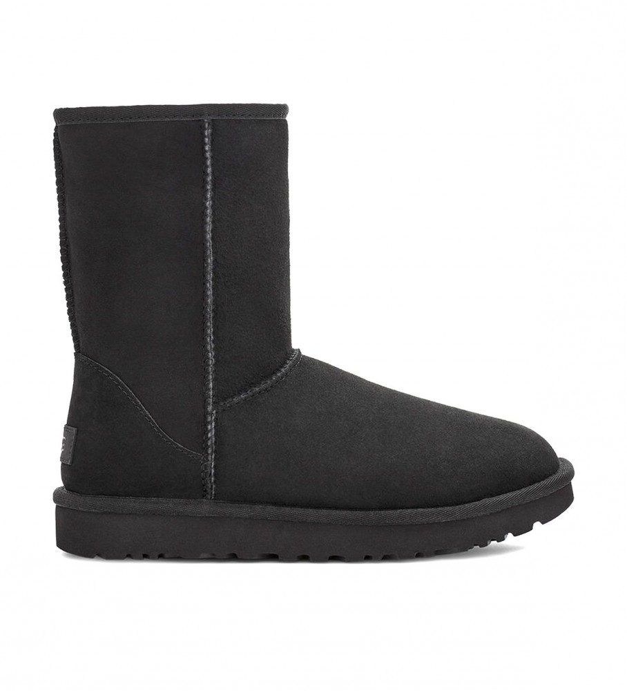 UGG Classic Short II leather boots black