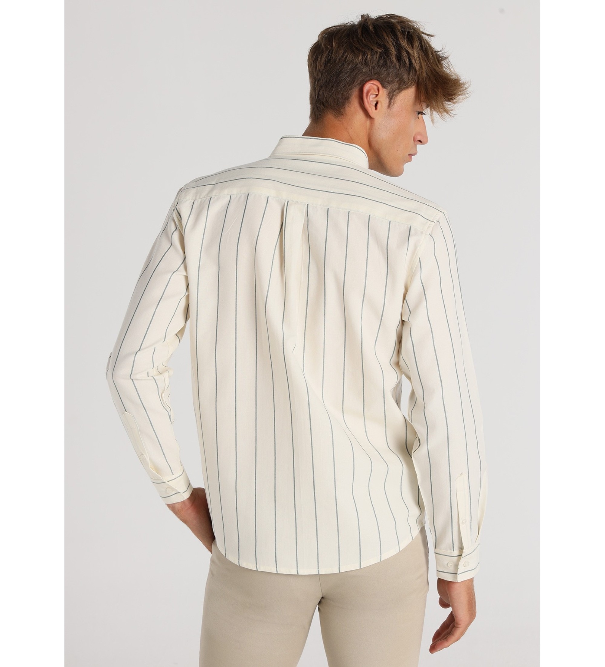 Victorio & Lucchino, V&L Shirt met lange mouwen en geborduurd logo in witte verticale streepprint