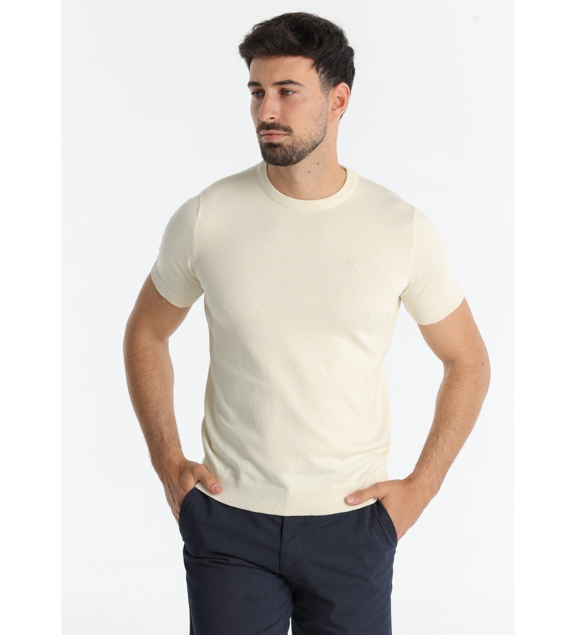 Victorio & Lucchino, V&L Beige chest logo T-shirt