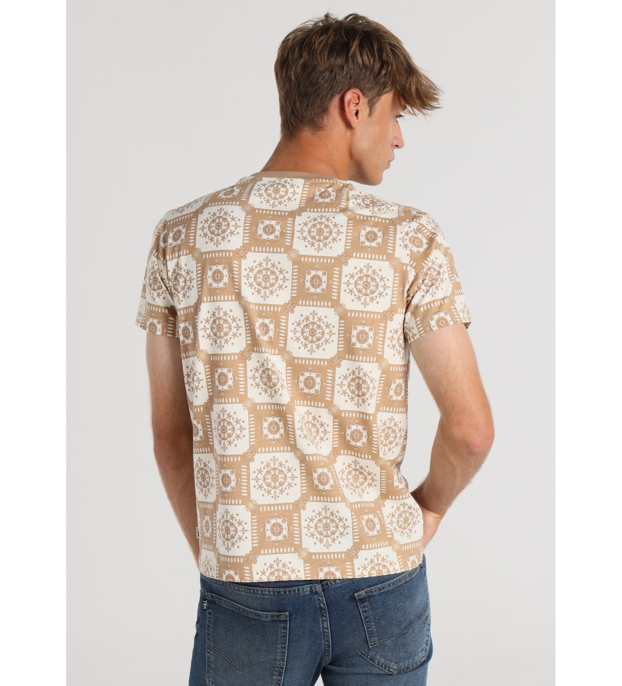 Victorio & Lucchino, V&L Beige kortärmad t-shirt med brösttryck