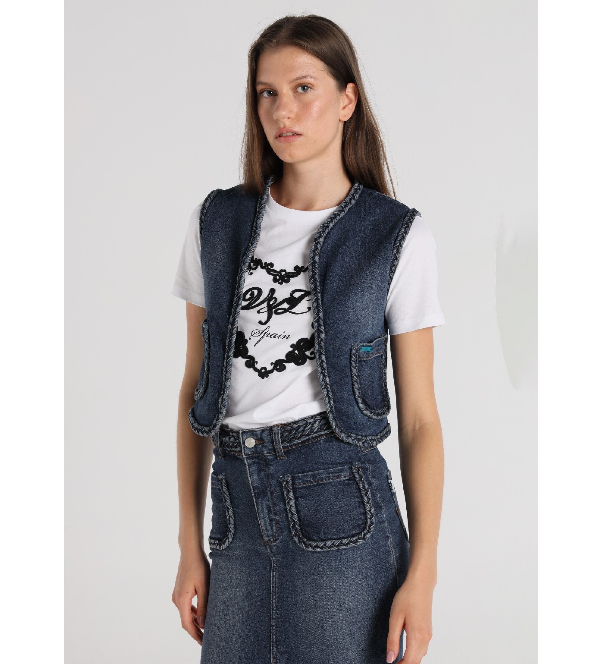 Victorio & Lucchino, V&L Gilet in denim con tasca applicata e dettaglio intrecciato sulle tasche, blu
