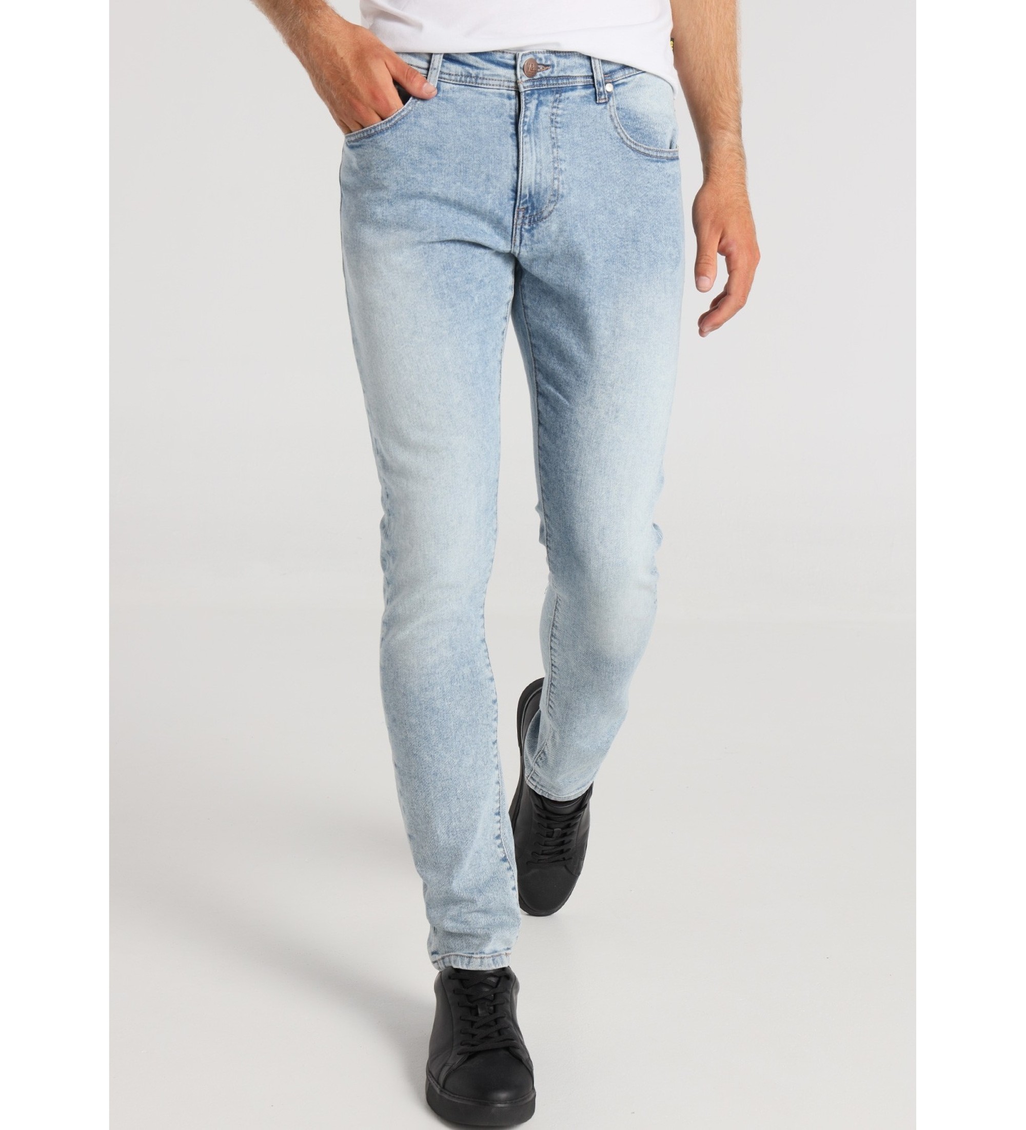 Victorio & Lucchino, V&L Jeans blu slim fit