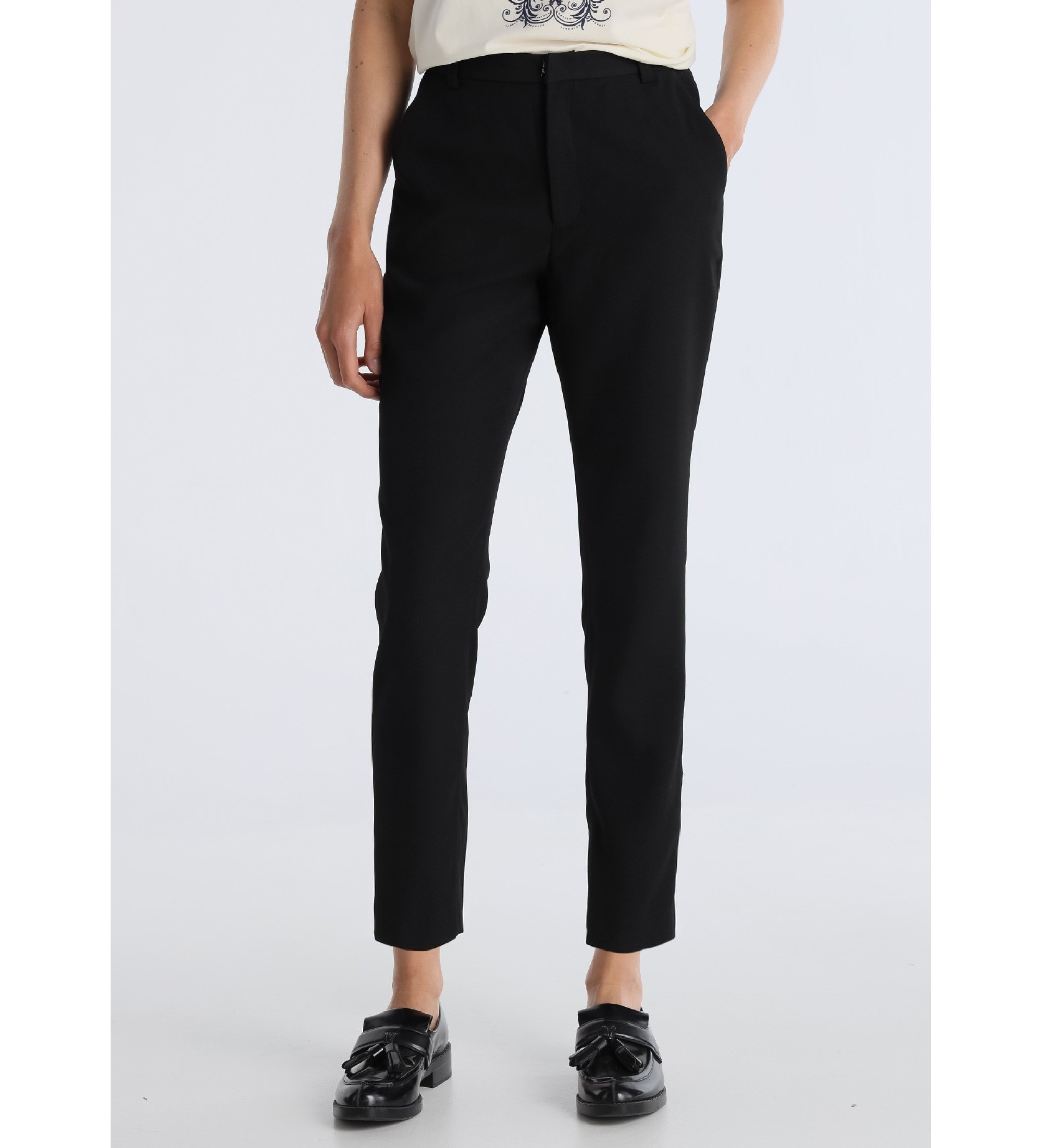 Victorio & Lucchino, V&L Black textured chino trousers