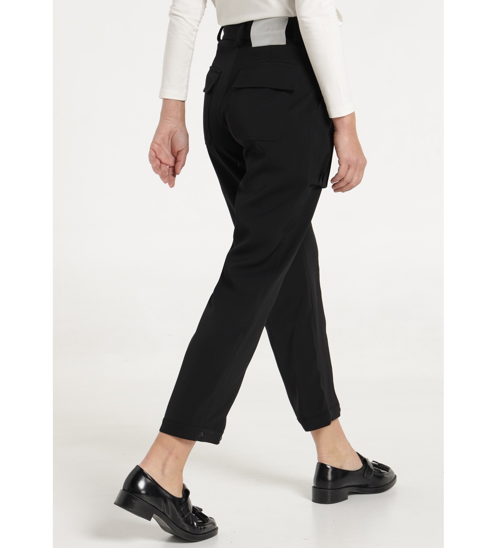 Victorio & Lucchino, V&L Relaxed fit trousers black