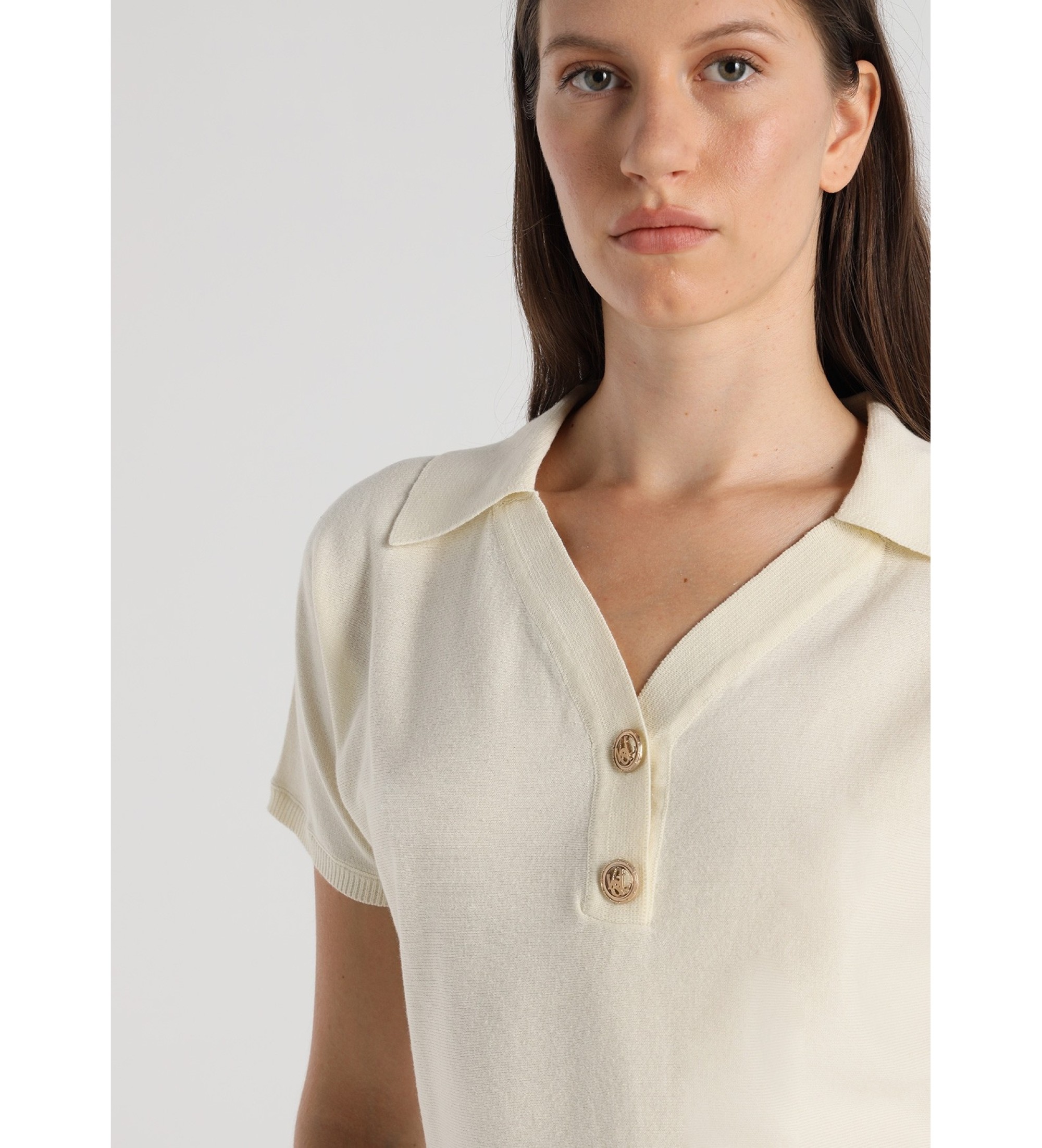 Victorio & Lucchino, V&L Polo tricot  manches courtes avec boutons hraldiques beiges