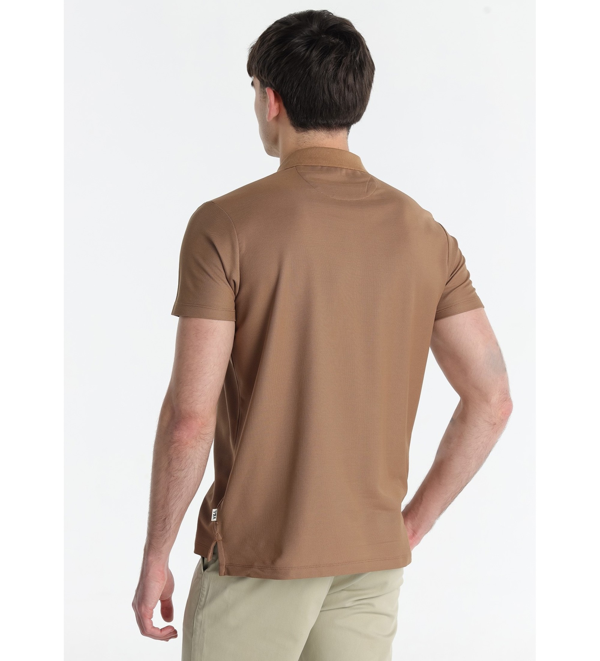 Victorio & Lucchino, V&L Osnovna rjava polo majica