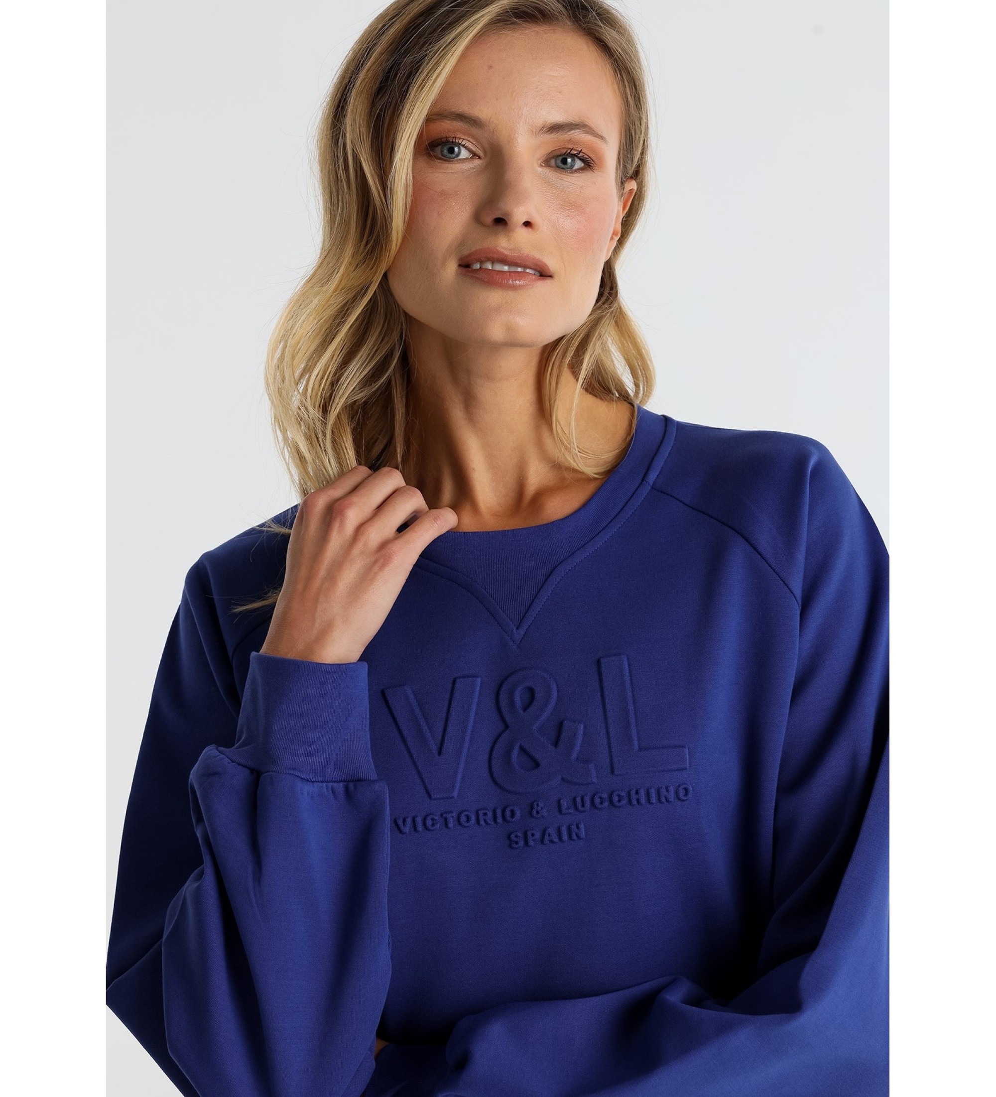 Victorio & Lucchino, V&L Abito felpa in velluto blu con logo