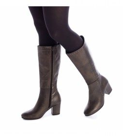 botas vaqueras con suela de tractor