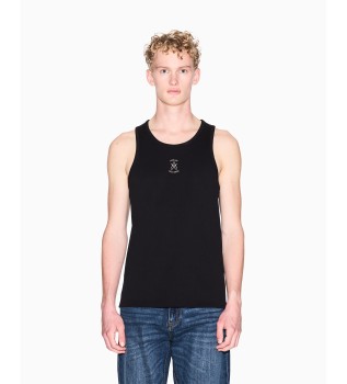 Black sleeveless tank top