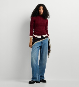Anna Perkins burgundy sweater