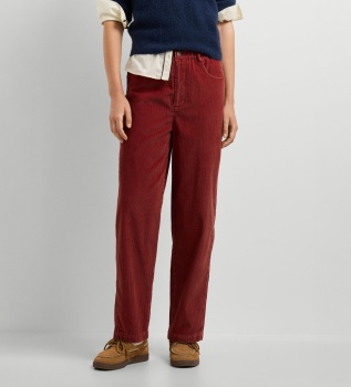 Larissa red trousers